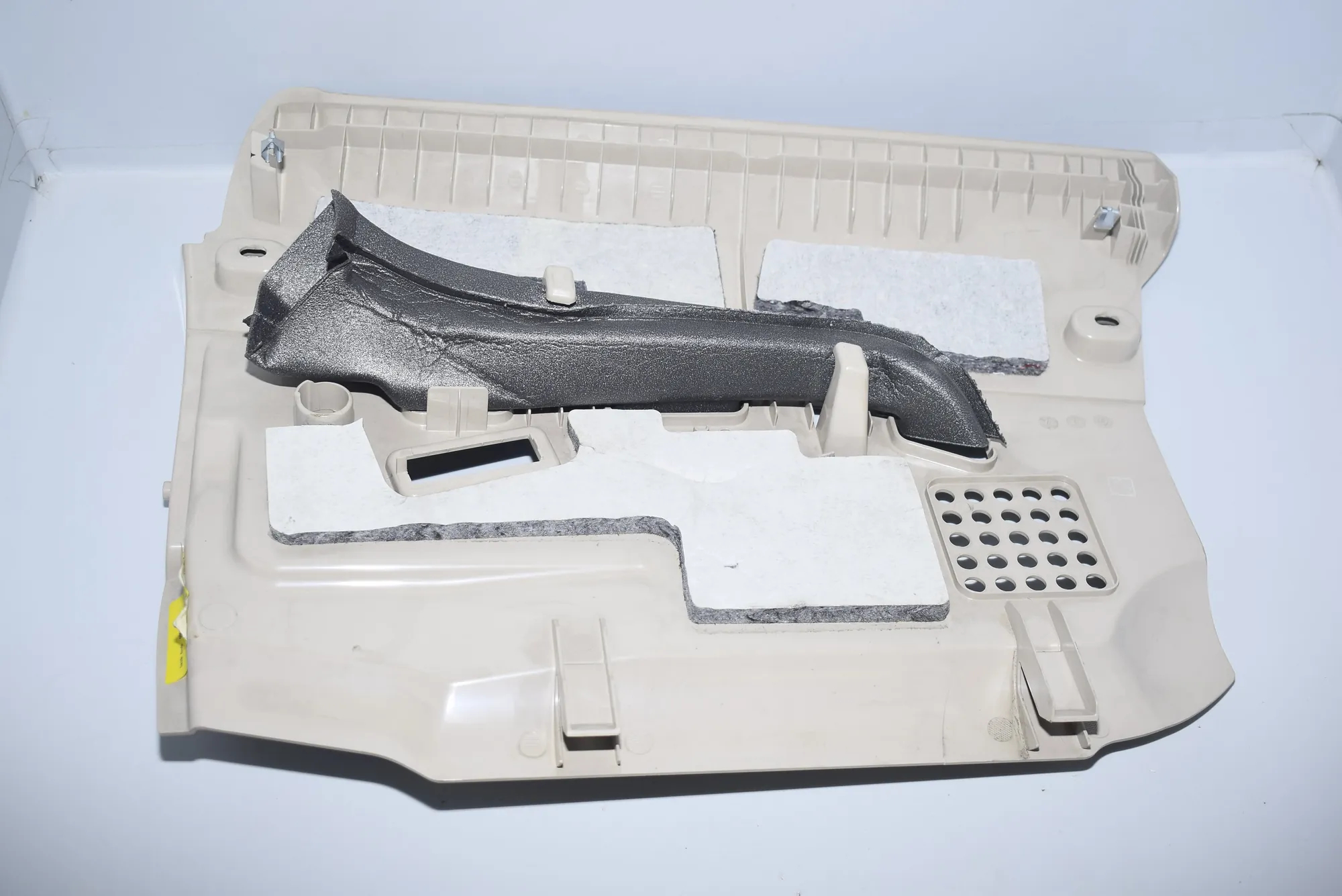 Other Interior Parts – OEM 9166705 · BMW 5 (F10) 520 d 2010 – 4
