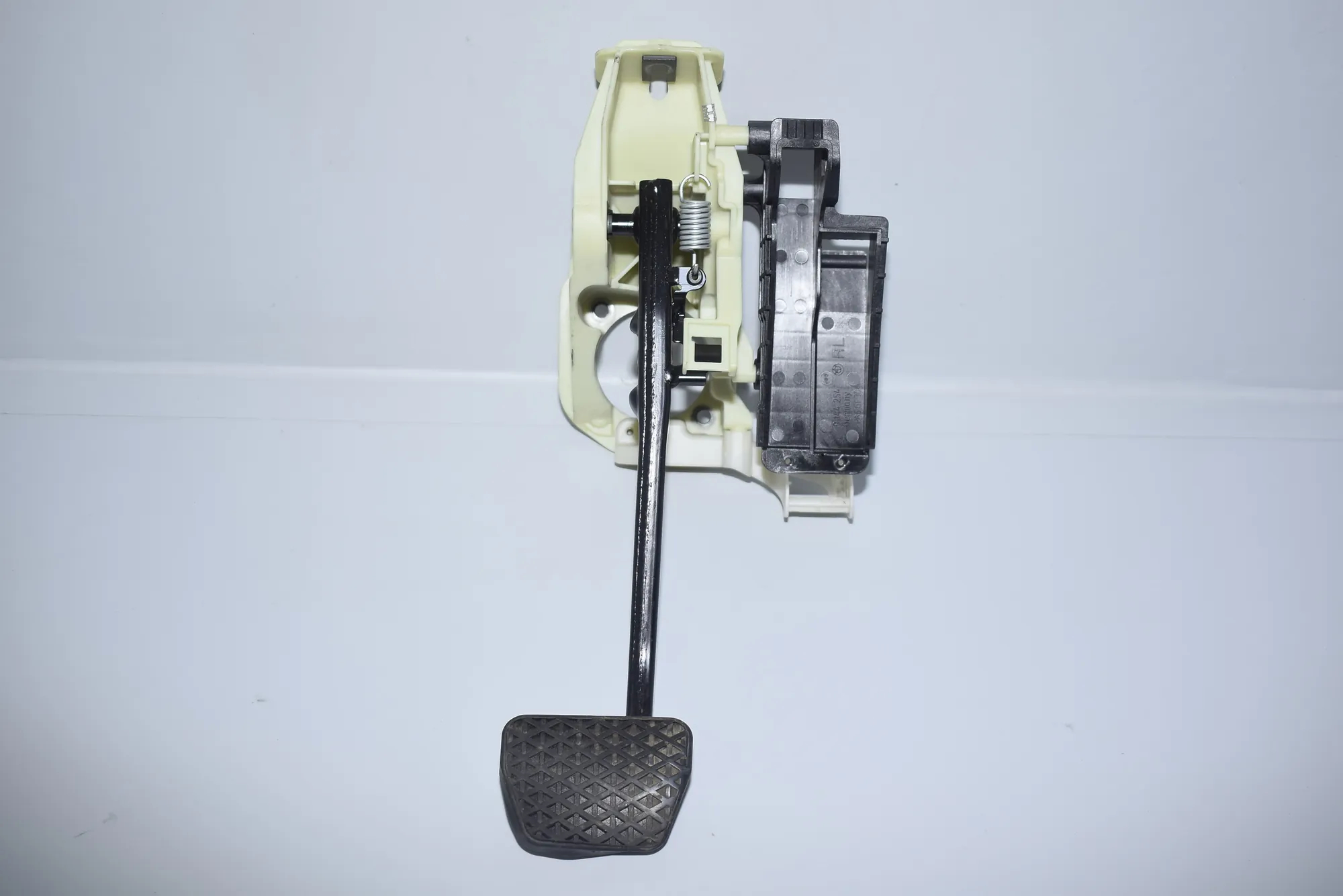 Brake Pedal – OEM 6782666 · BMW 5 (F10) 520 d 2010