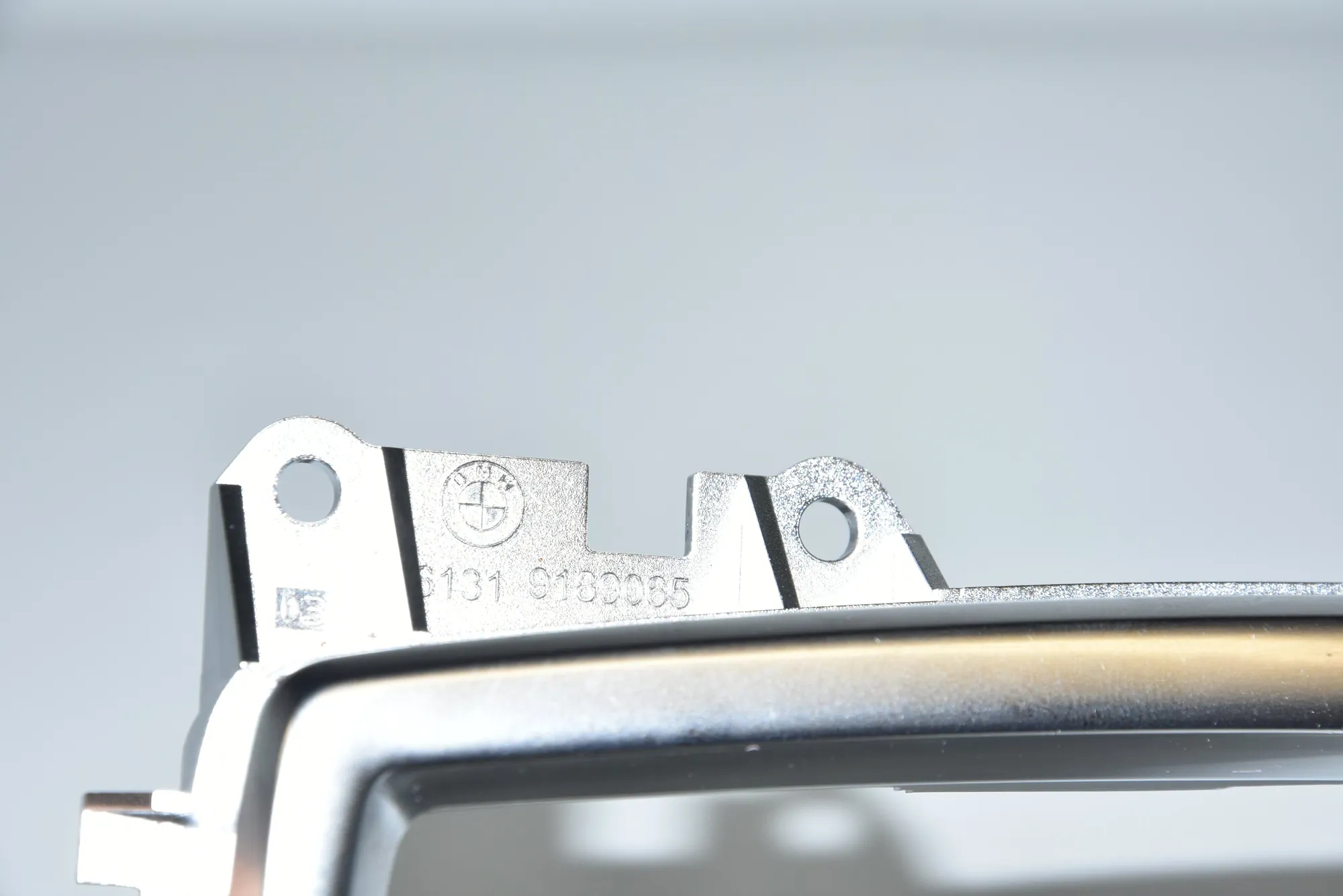 Gear Shifting Level Plastic Trim – OEM 9189065 · BMW 5 (F10) 520 d 2010 – 3