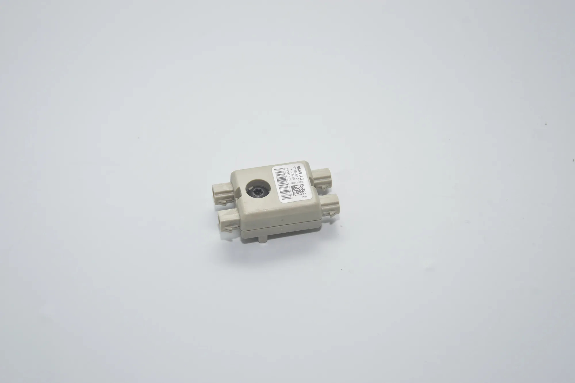 Antenna – OEM 9118261 · BMW 5 (F10) 520 d 2010 – 4