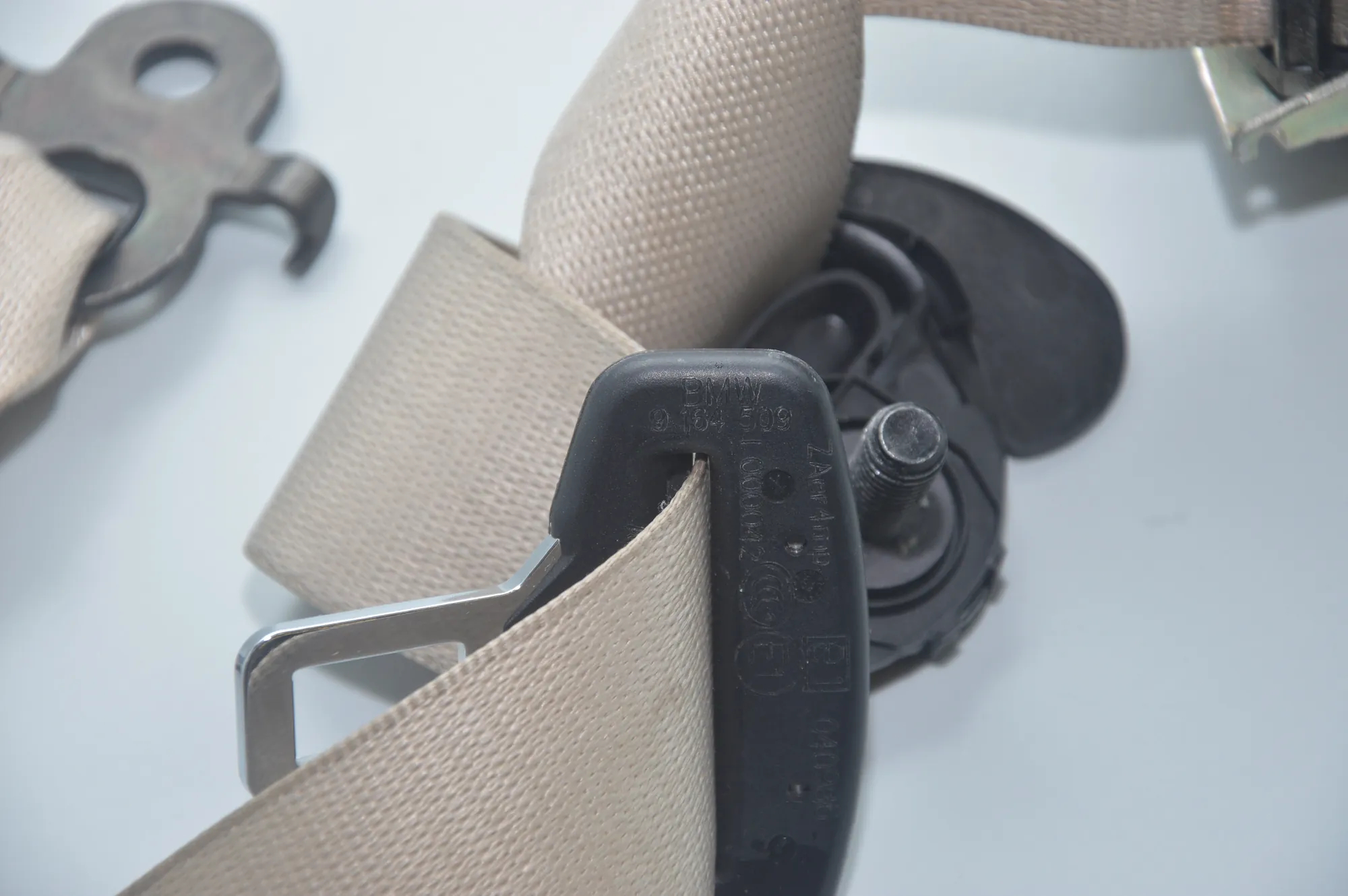 Front Left Seatbelt – OEM 9164509 · BMW 5 (F10) 520 d 2010 – 4