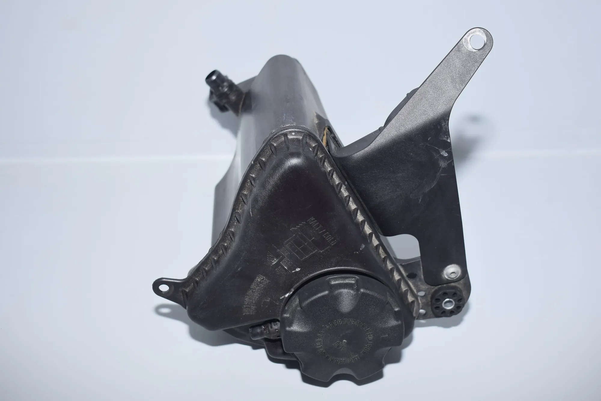 Expansion Tank – OEM 7806038 · BMW 5 (F10) 520 d 2010