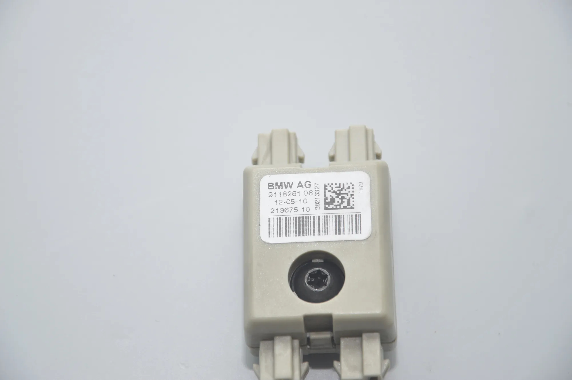 Antenna – OEM 9118261 · BMW 5 (F10) 520 d 2010 – 5