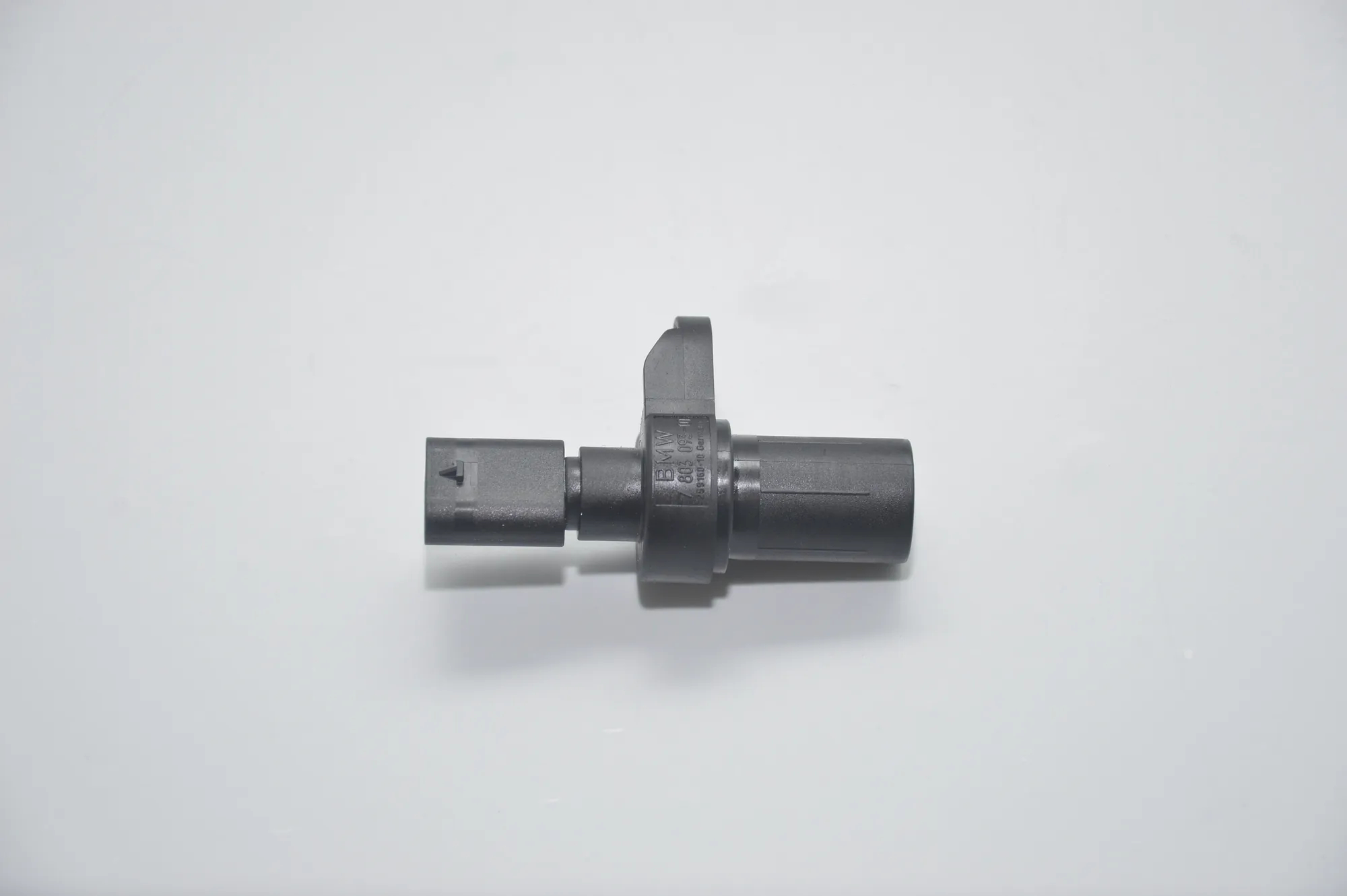 Camshaft Position Sensor – OEM 7803093 · BMW 5 (F10) 520 d 2010 – 5