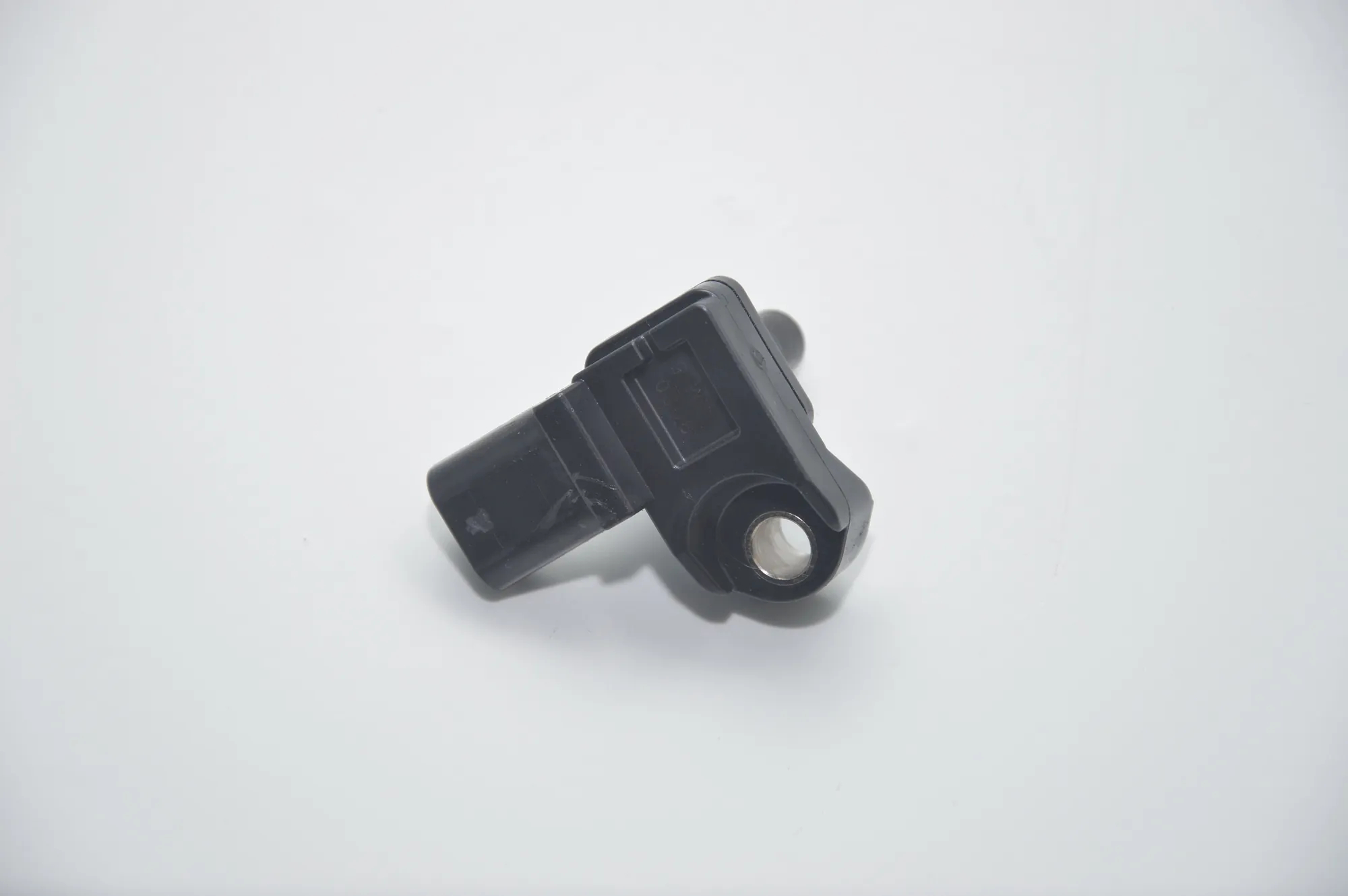 Intake Manifold Pressure Sensor – OEM 7804742 · BMW 5 (F10) 520 d 2010 – 4