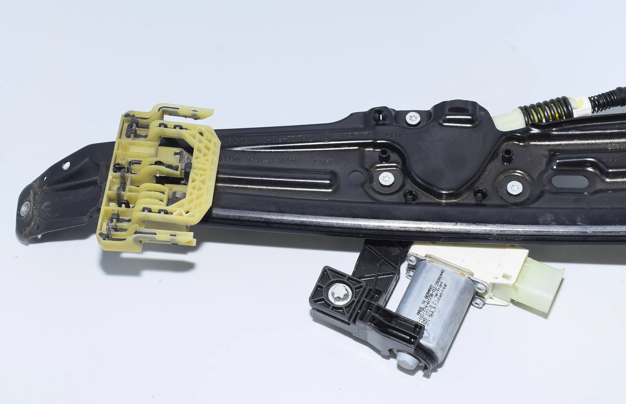 Rear Right Door Window Regulator – OEM 7102774 · BMW 5 (F10) 520 d 2010 – 5