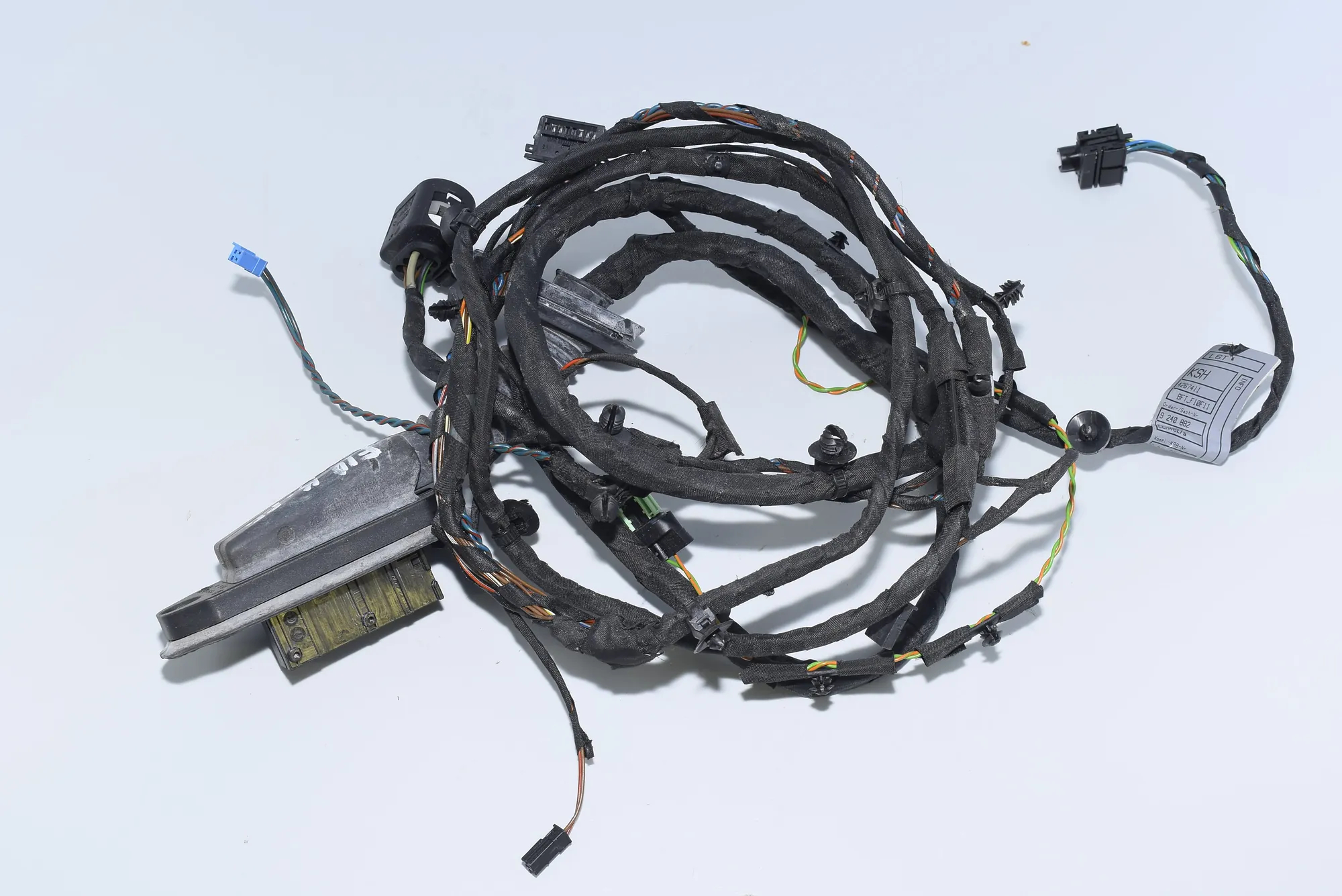 Front Left Door Wiring – OEM 9240882 · BMW 5 (F10) 520 d 2010