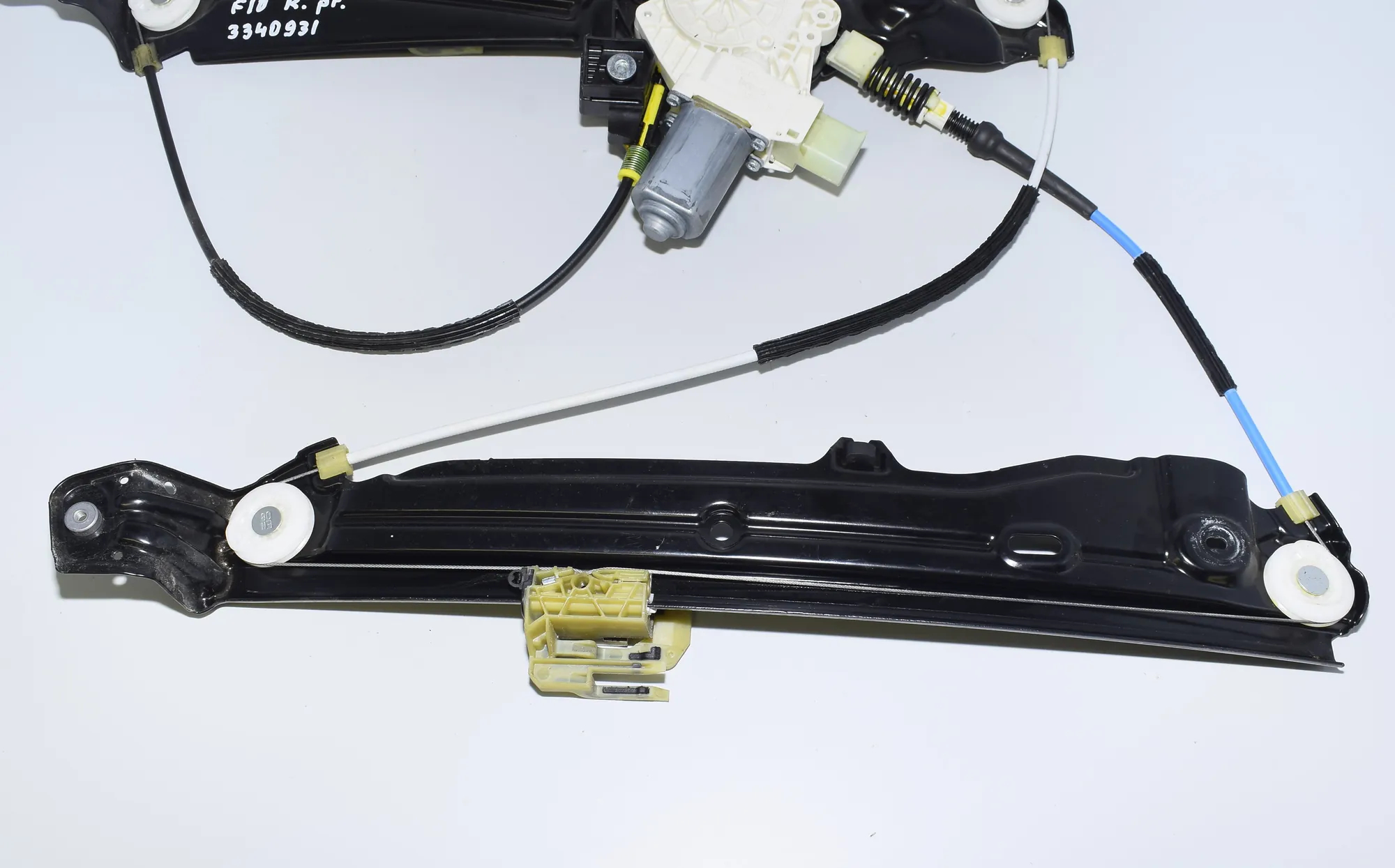 Front Left Door Window Regulator – OEM 7182131 · BMW 5 (F10) 520 d 2010 – 7