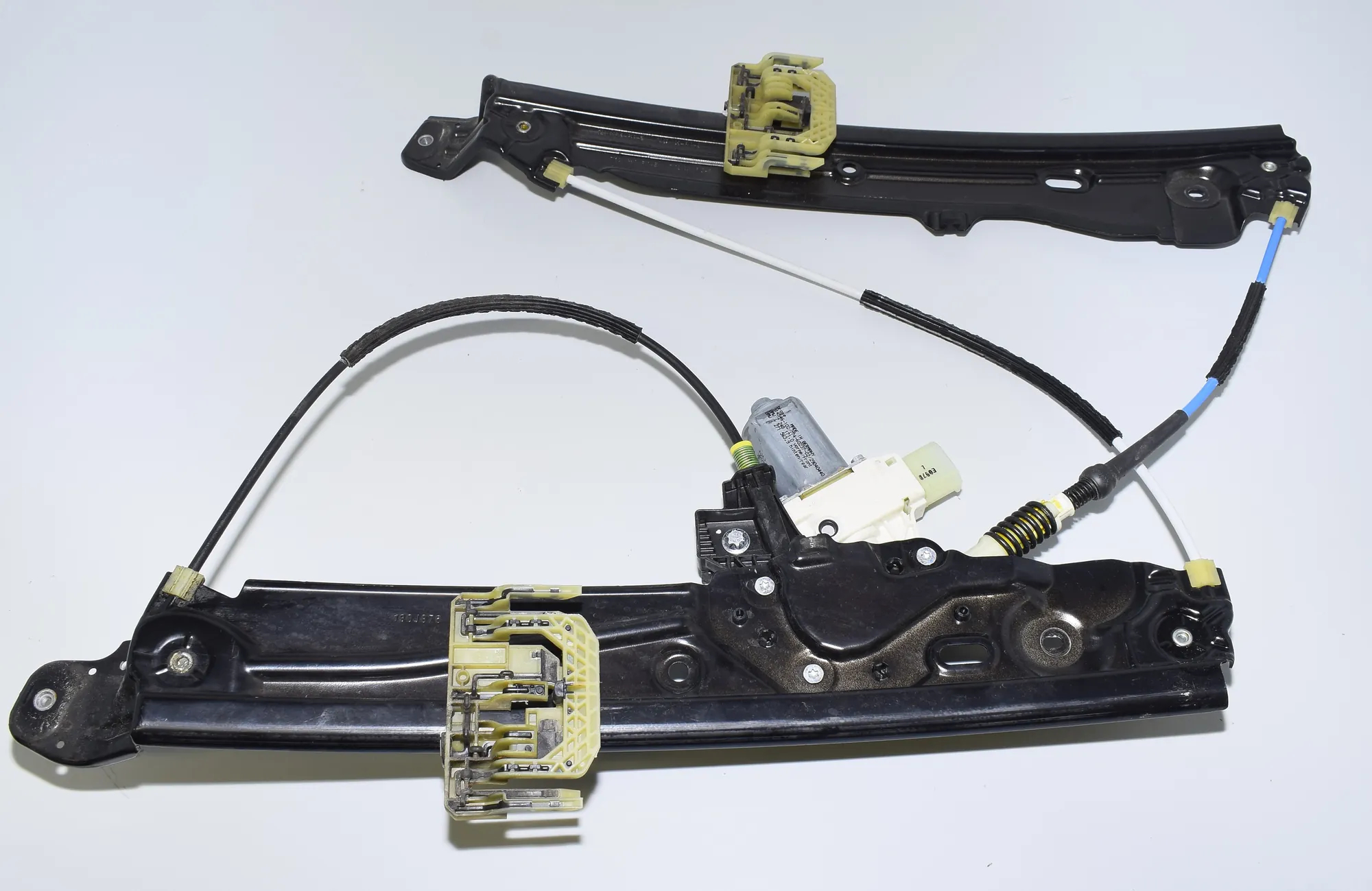 Front Left Door Window Regulator – OEM 7182131 · BMW 5 (F10) 520 d 2010 – 2