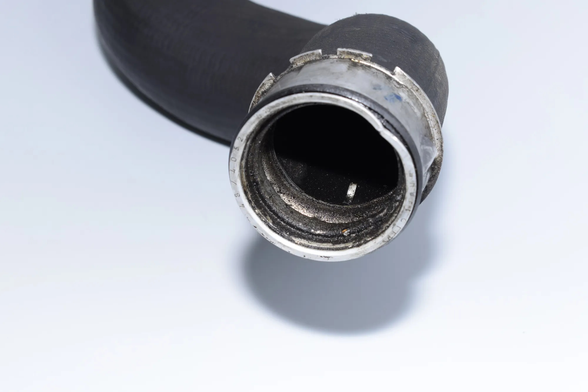 Left Side Intercooler Hose – OEM 4737924 · BMW 3 Coupe (E92) 320 d 2010 – 3