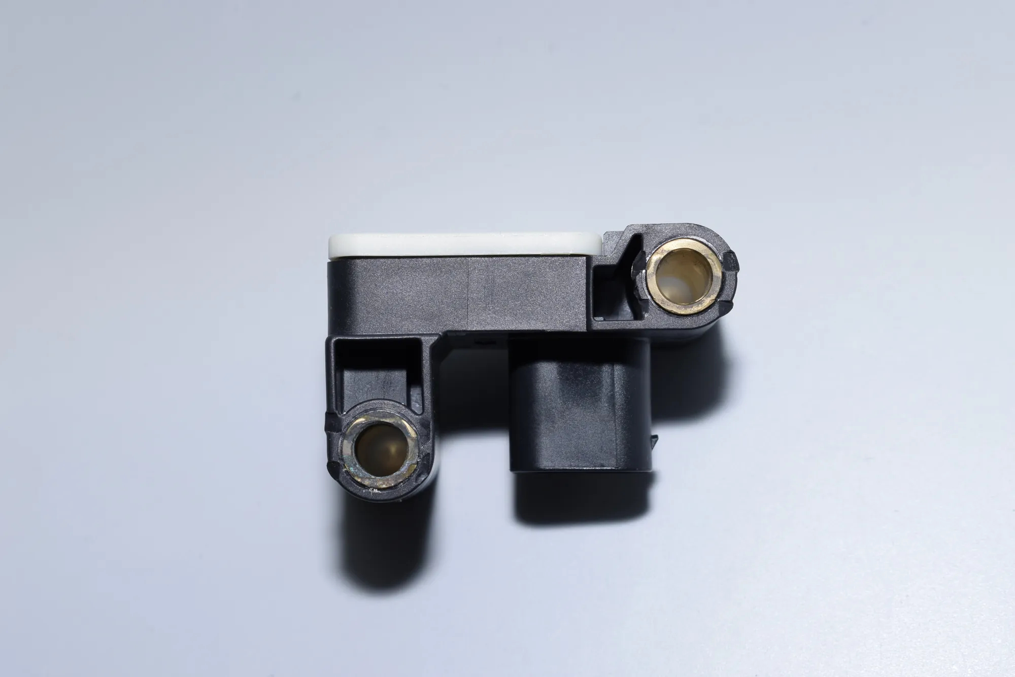 Front Right Impact Sensor – OEM 6956485 · BMW 3 Coupe (E92) 320 d 2010 – 3