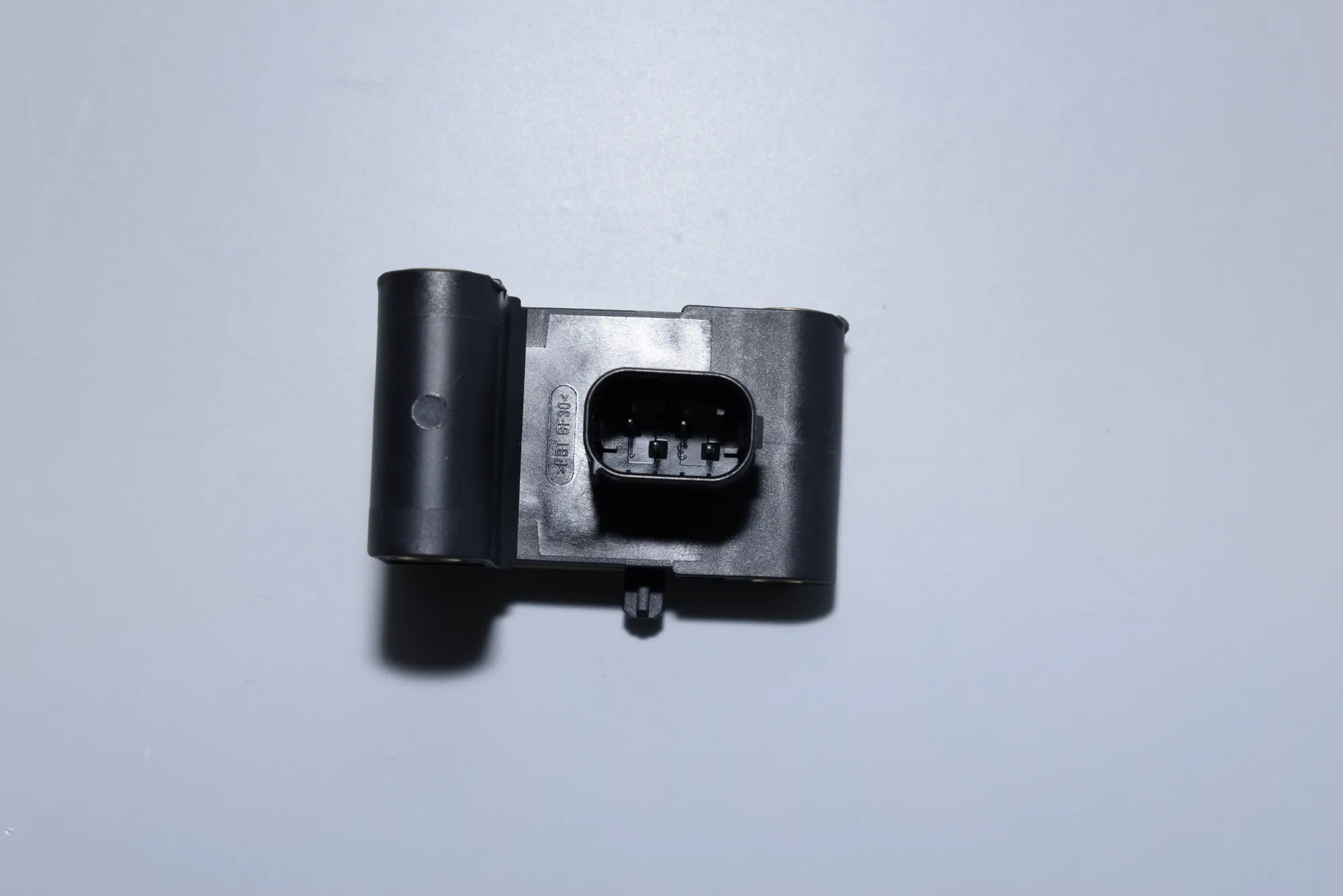 Front Left Impact Sensor – OEM 6956485 · BMW 3 Coupe (E92) 320 d 2010