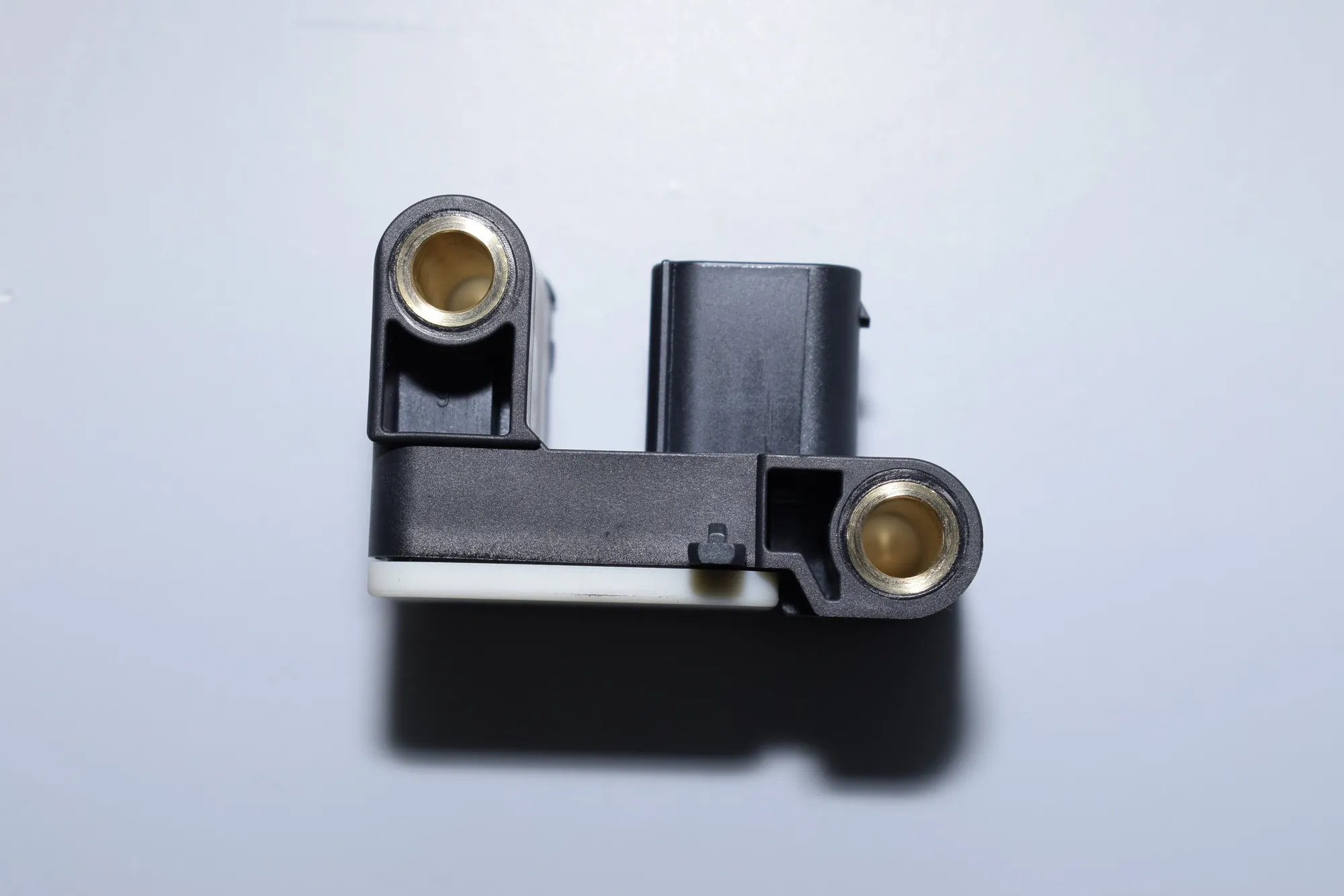 Front Left Impact Sensor – OEM 6956485 · BMW 3 Coupe (E92) 320 d 2010 – 2