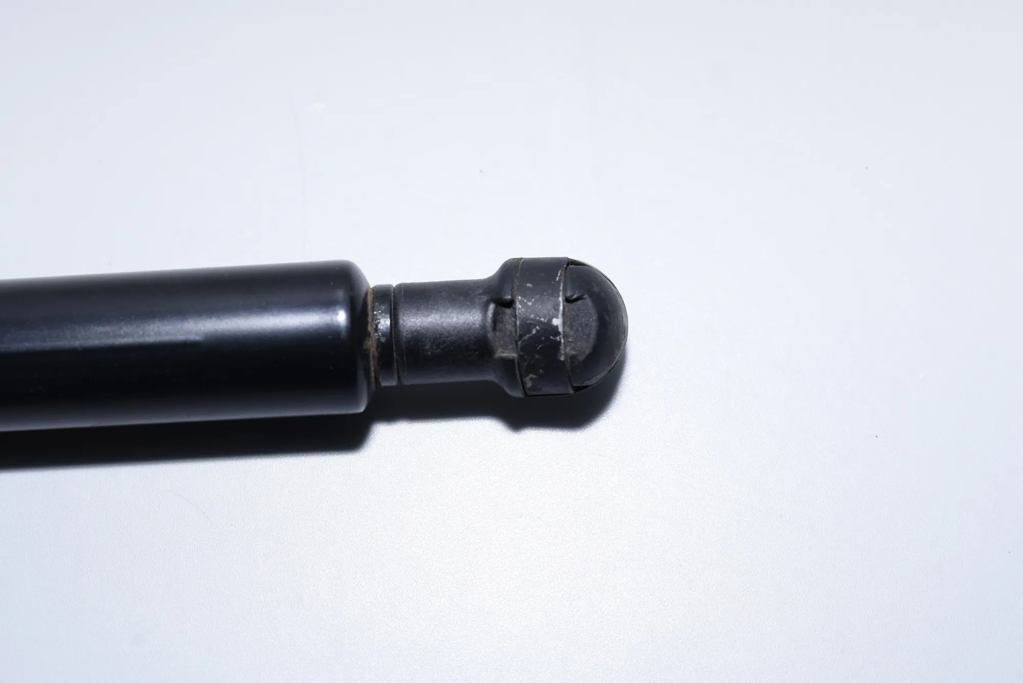 Front Left Bonnet Strut – OEM 7129190 · BMW 3 Coupe (E92) 320 d 2010 – 5
