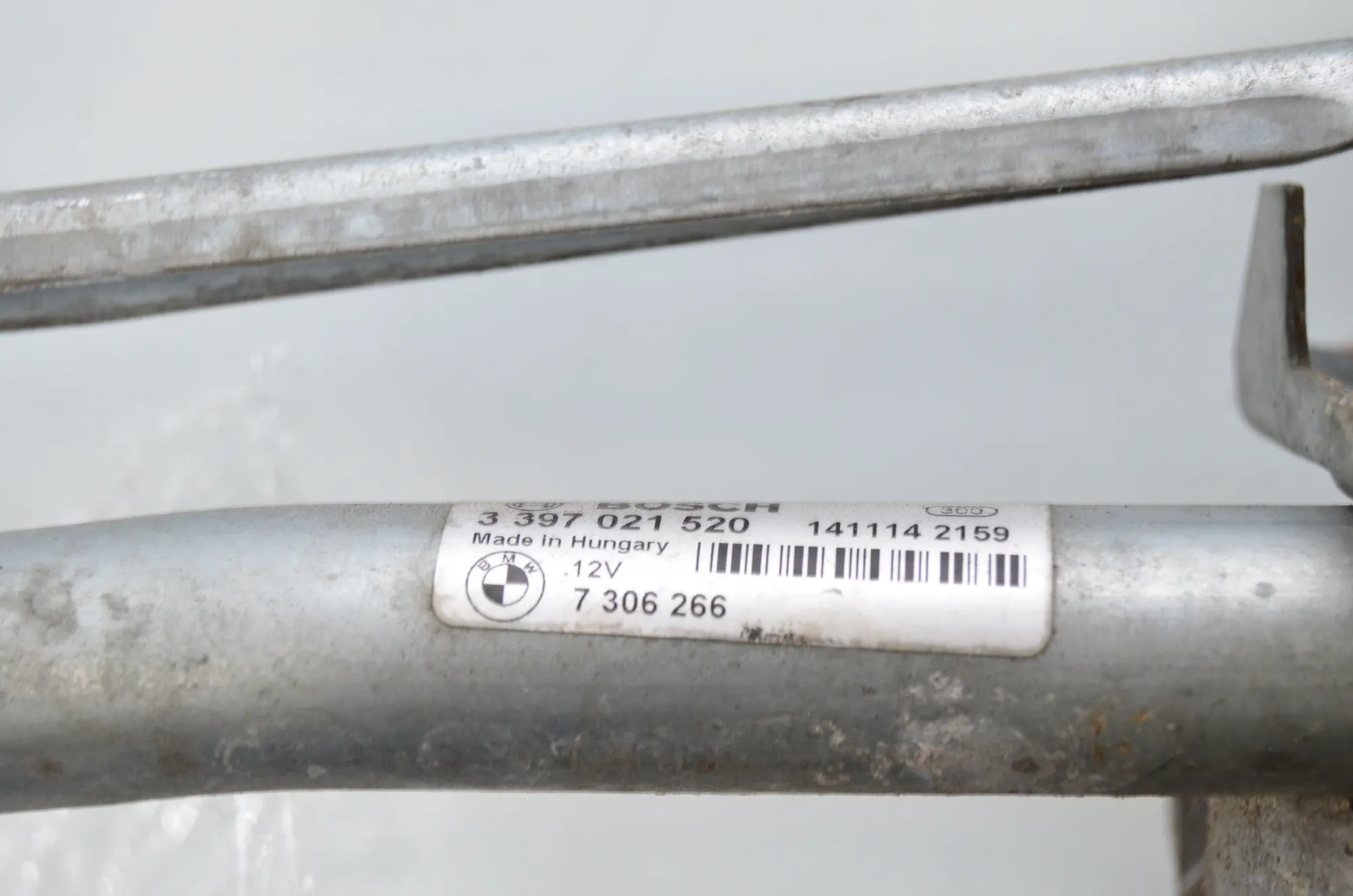 Front Windshield Wiper Mechanism – OEM 7306266 · BMW 5 (F10) 530 d 2014 – 5