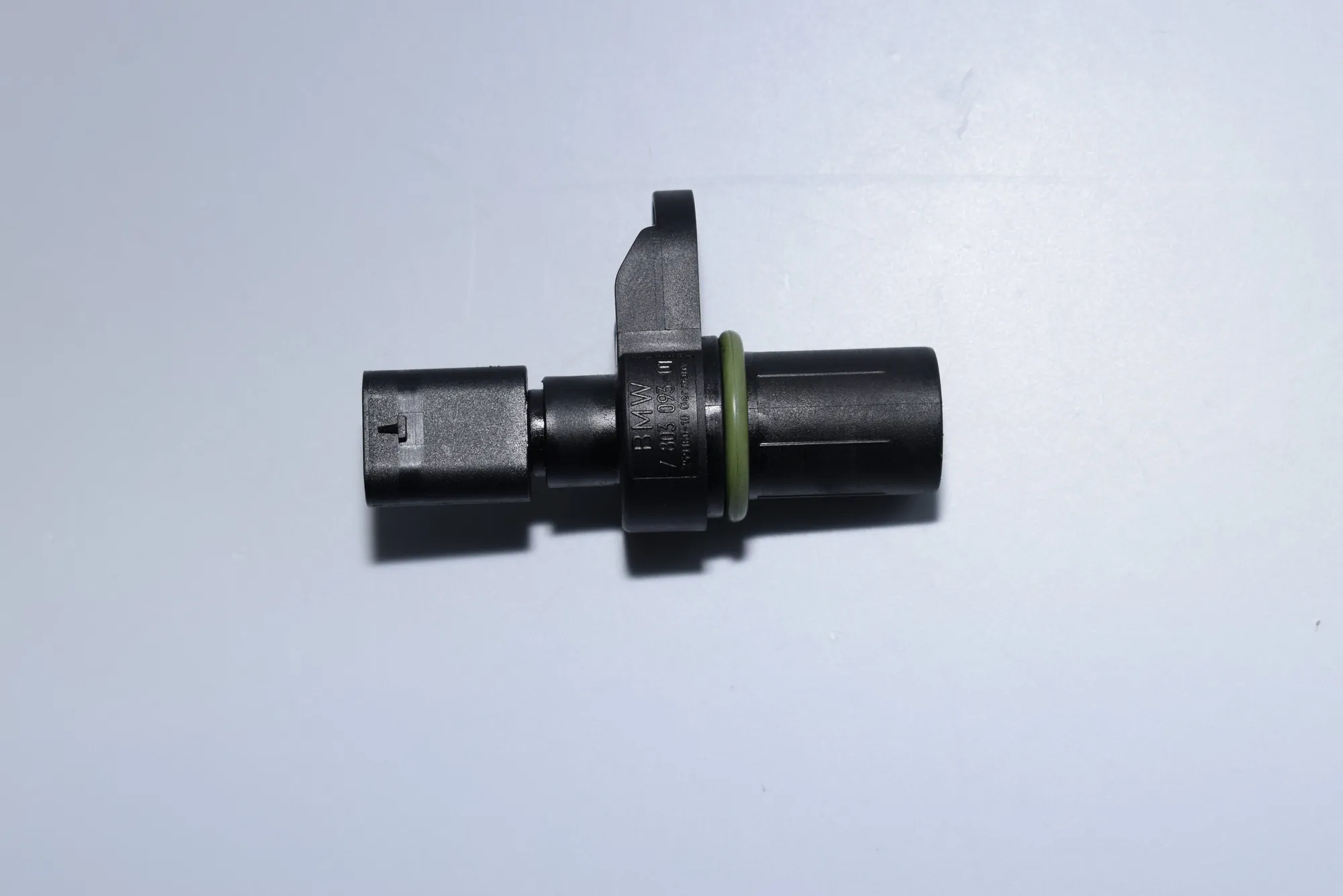 Camshaft Position Sensor – OEM 7803093 · BMW 3 Coupe (E92) 320 d 2010 – 2