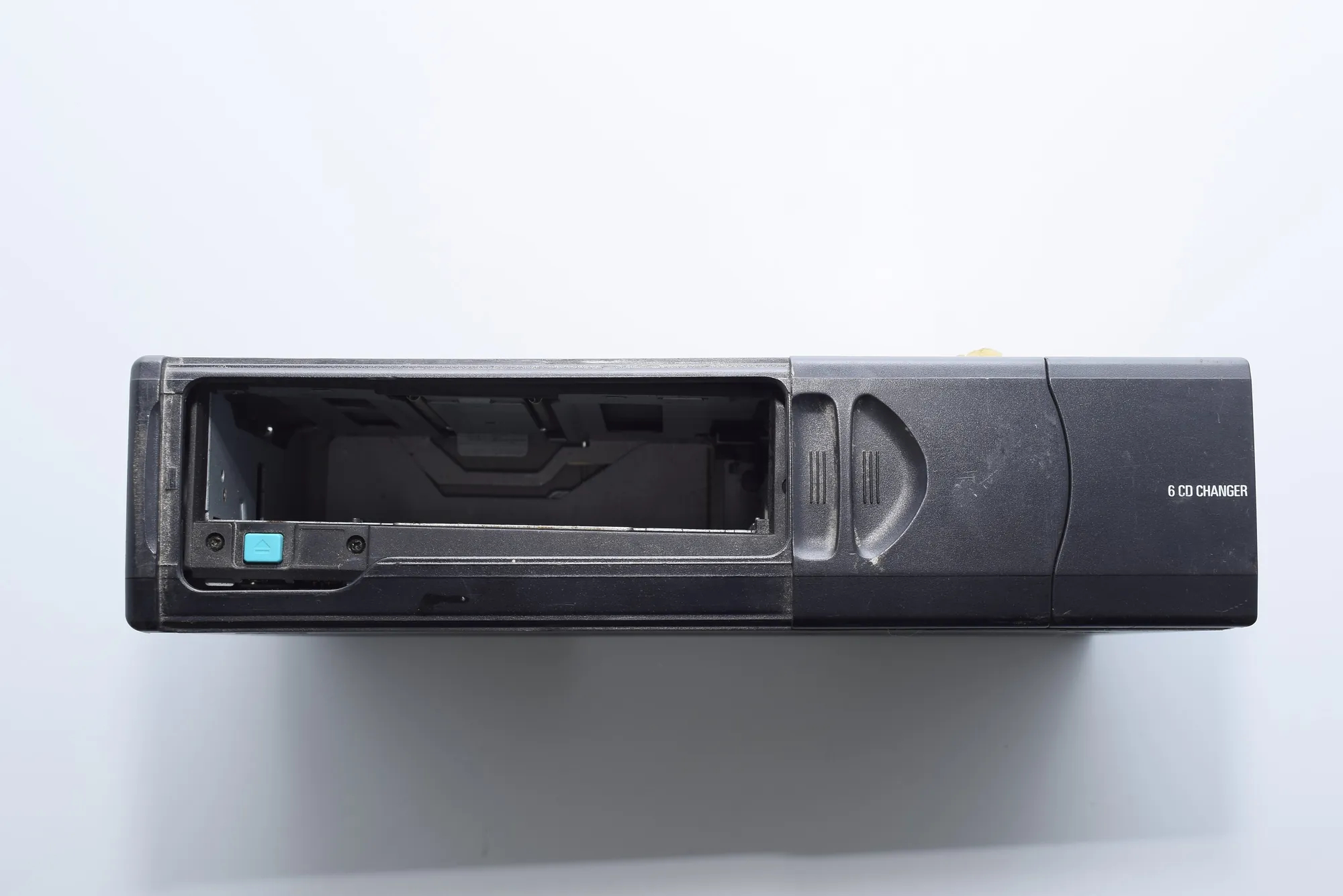 CD Changer – OEM 6913388 · BMW 5 (E39) 530 d 2001 – 5