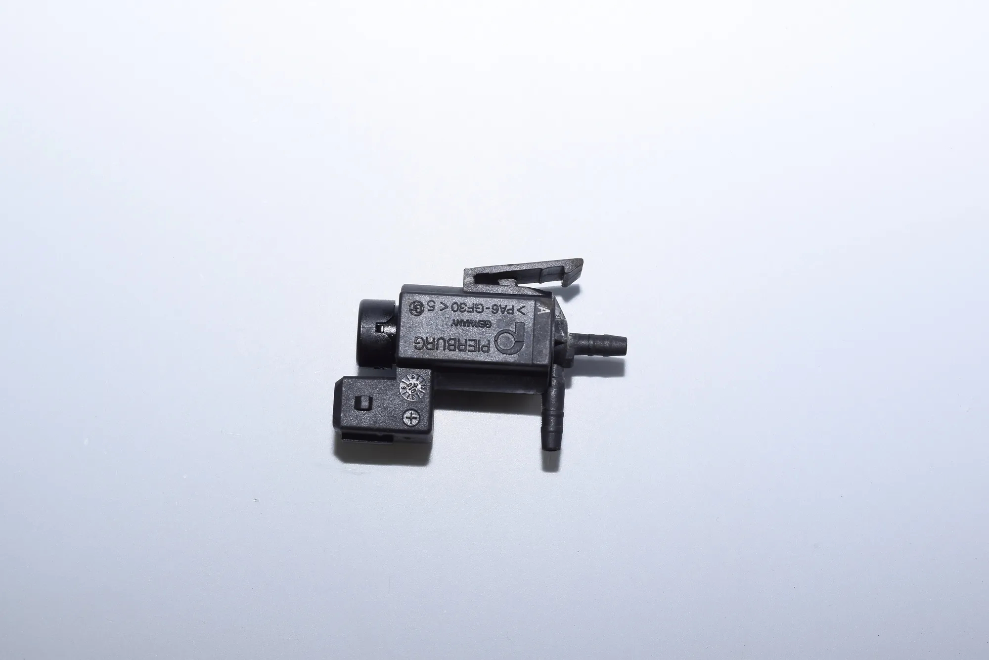 Solenoid Valve – OEM 1742712 · BMW 5 (E39) 530 d 2001