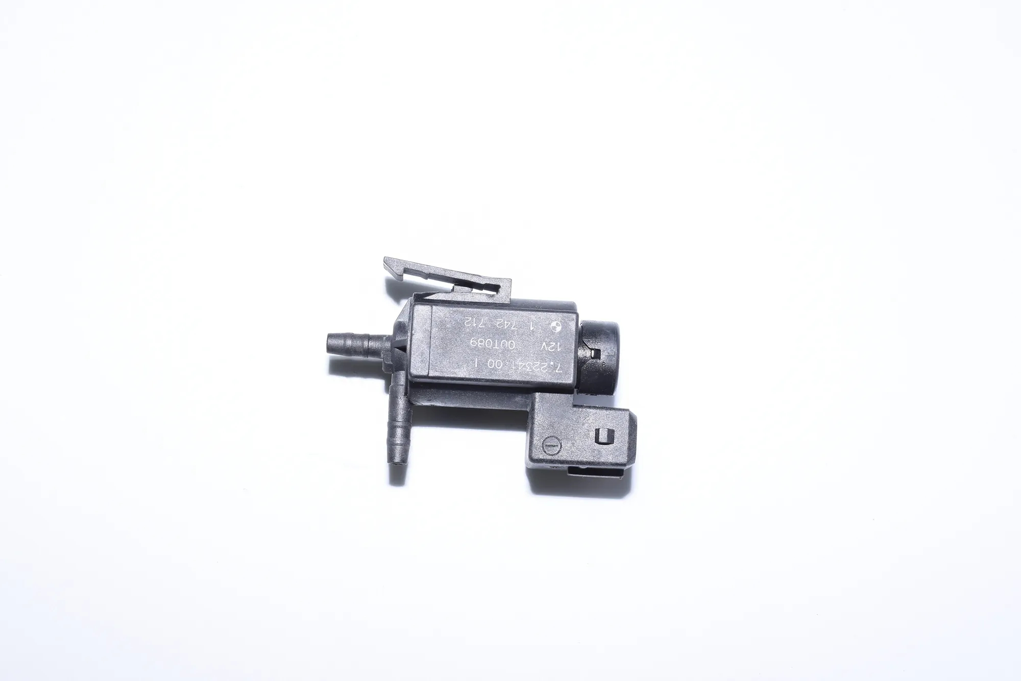 Solenoid Valve – OEM 1742712 · BMW 5 (E39) 530 d 2001 – 2