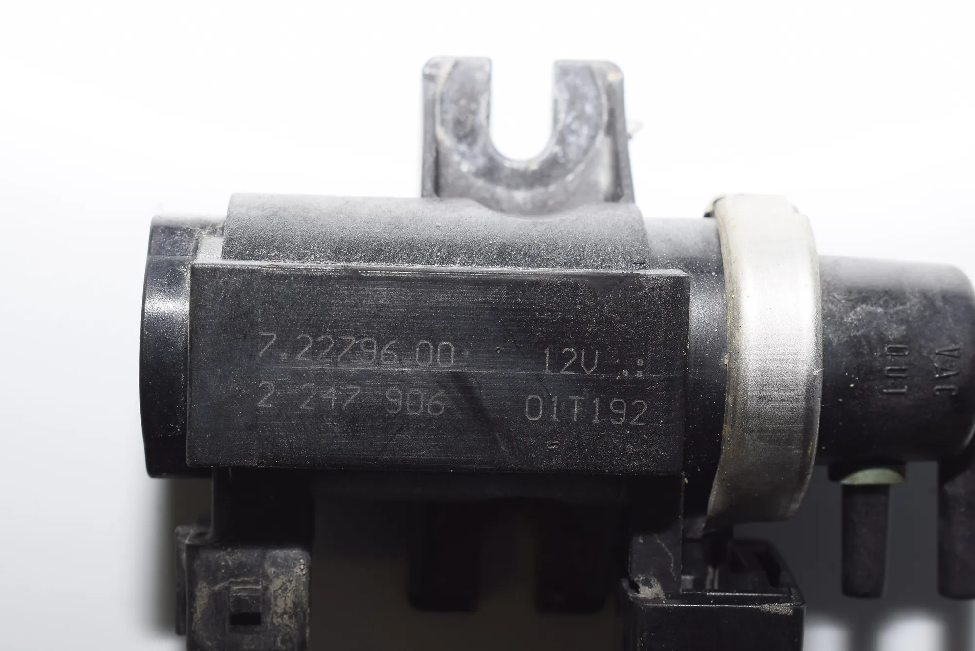 Solenoid Valve – OEM 2247906 · BMW 5 (E39) 530 d 2001 – 6