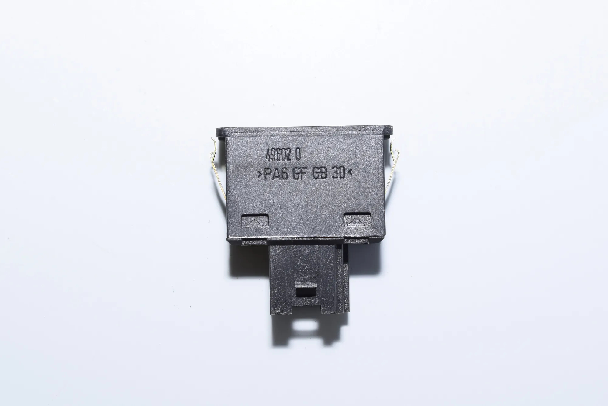 USB/AUX-In Socket Port – OEM 8368346 · BMW X5 (E53) 3.0 i 2003 – 5