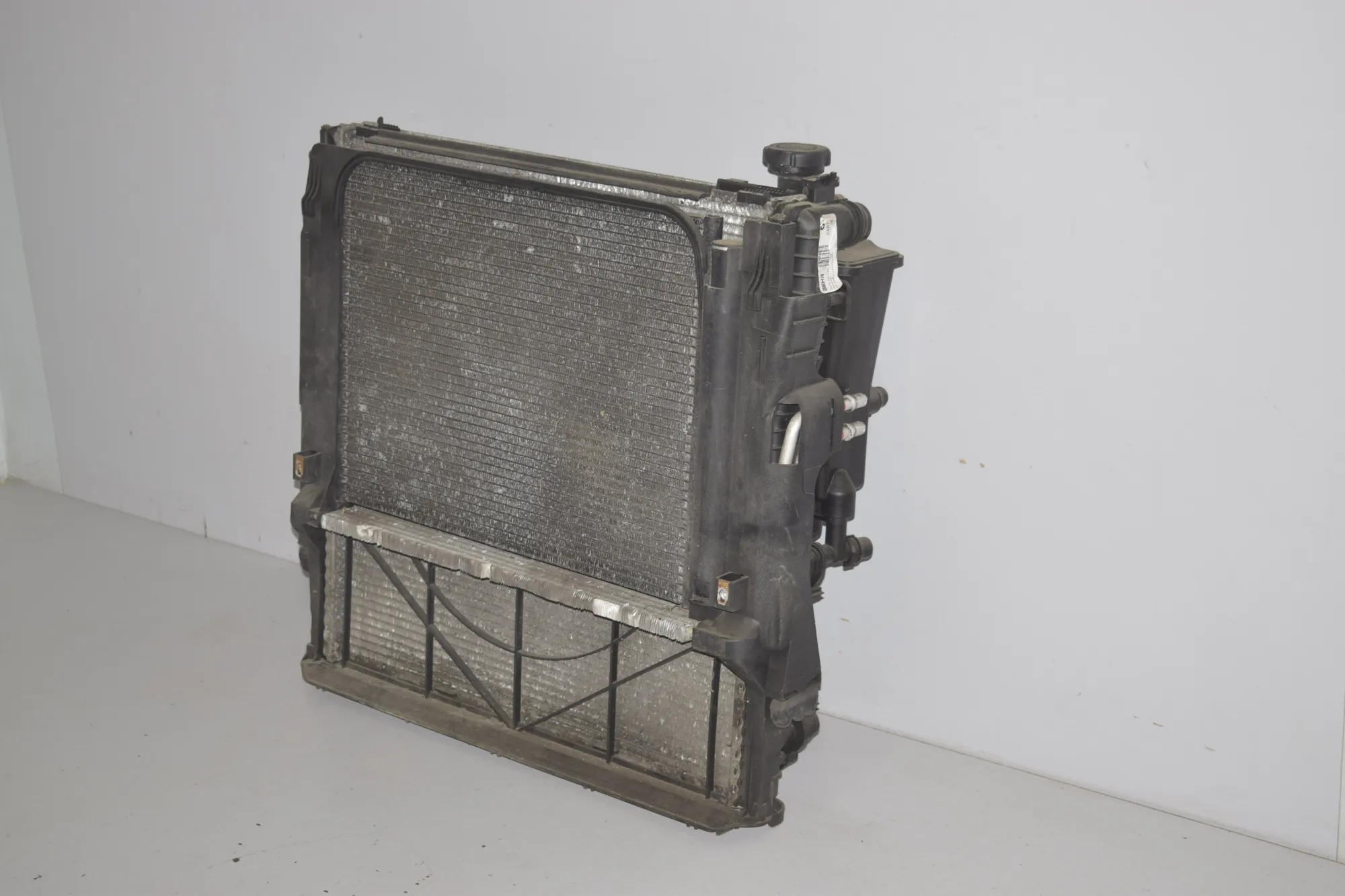 Radiator Pack Set – OEM 1439099 · BMW X5 (E53) 3.0 i 2003 – 3