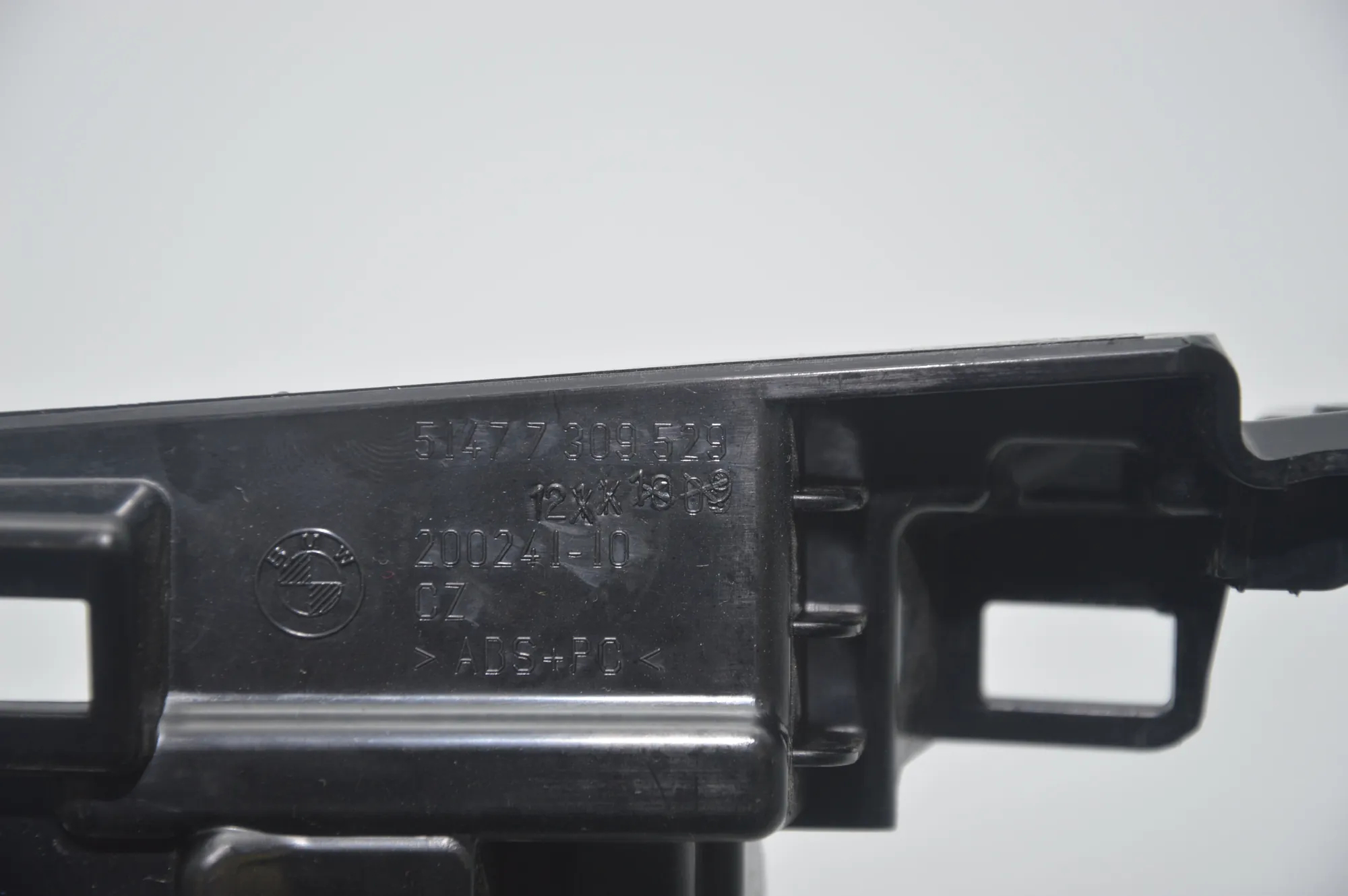 Other Interior Parts – OEM 7309529 · BMW 4 Gran Coupe (F36) 430 d 2017 – 6