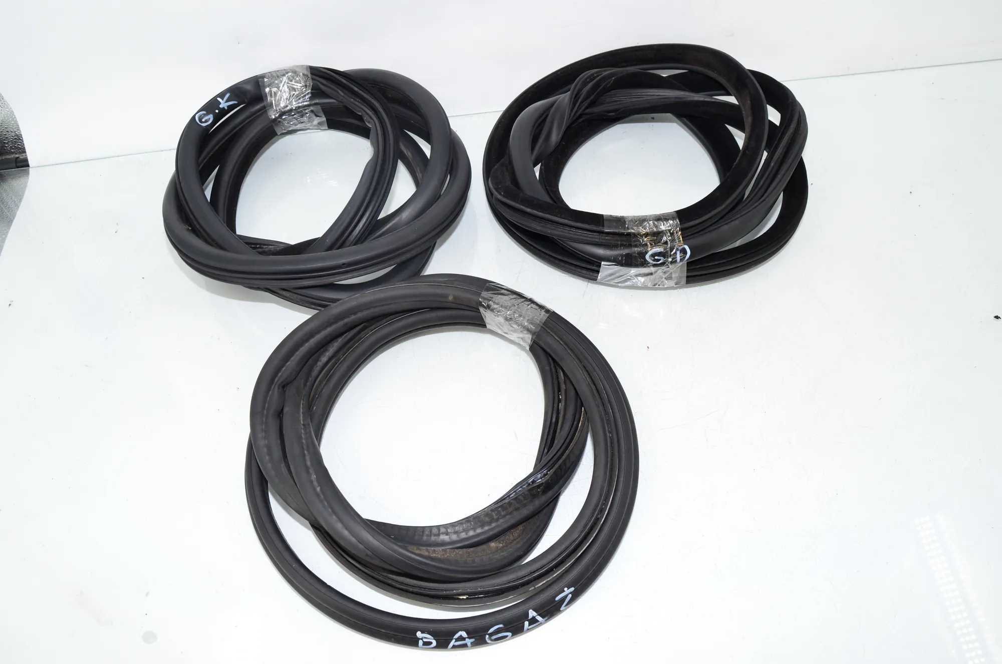 Rear Right Door Seal Rubber – OEM 7182287 · BMW 5 (F10) 530 d 2014