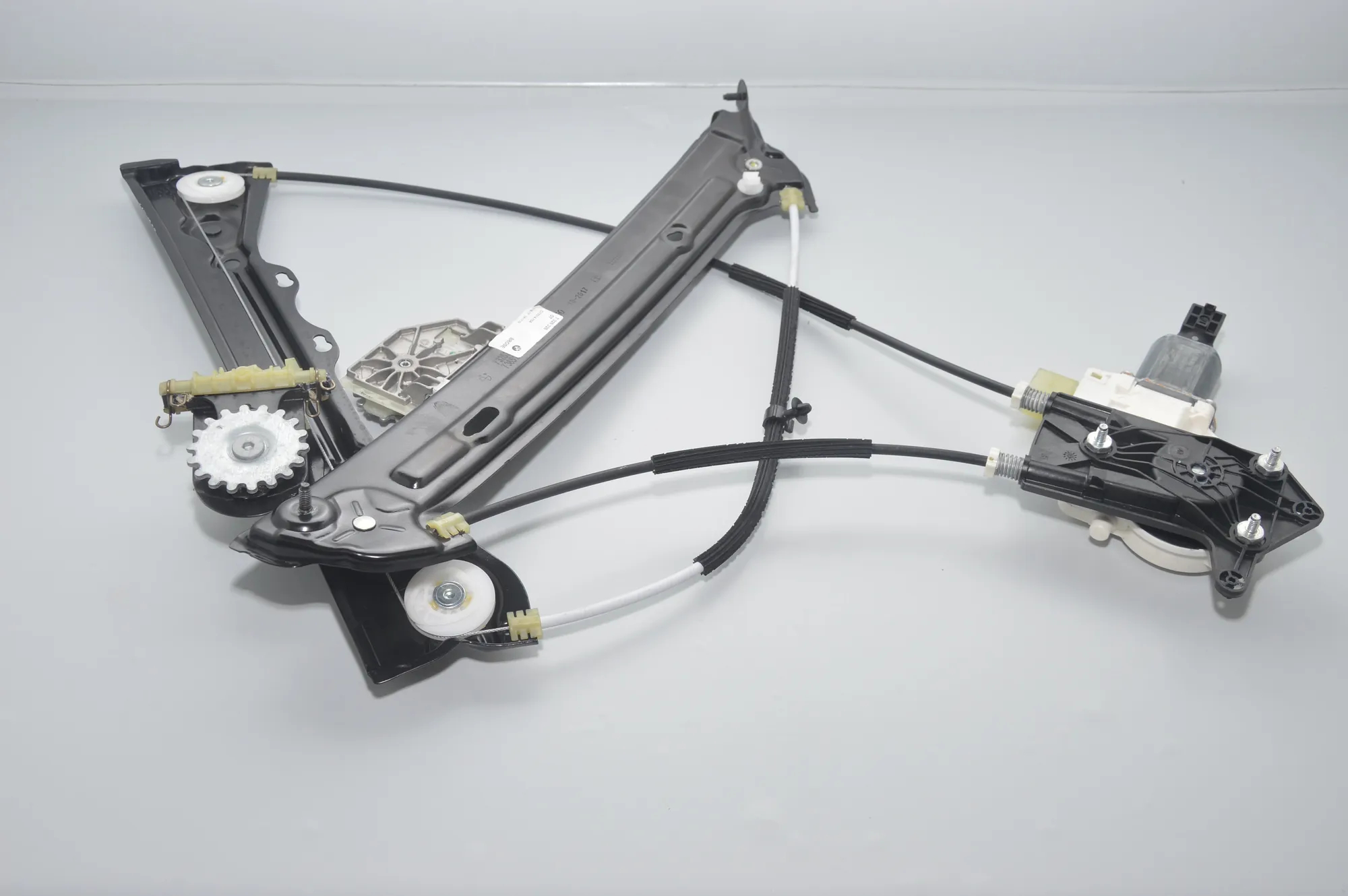 Front Right Door Window Regulator – OEM 7326328 · BMW 4 Gran Coupe (F36) 430 d 2017 – 2