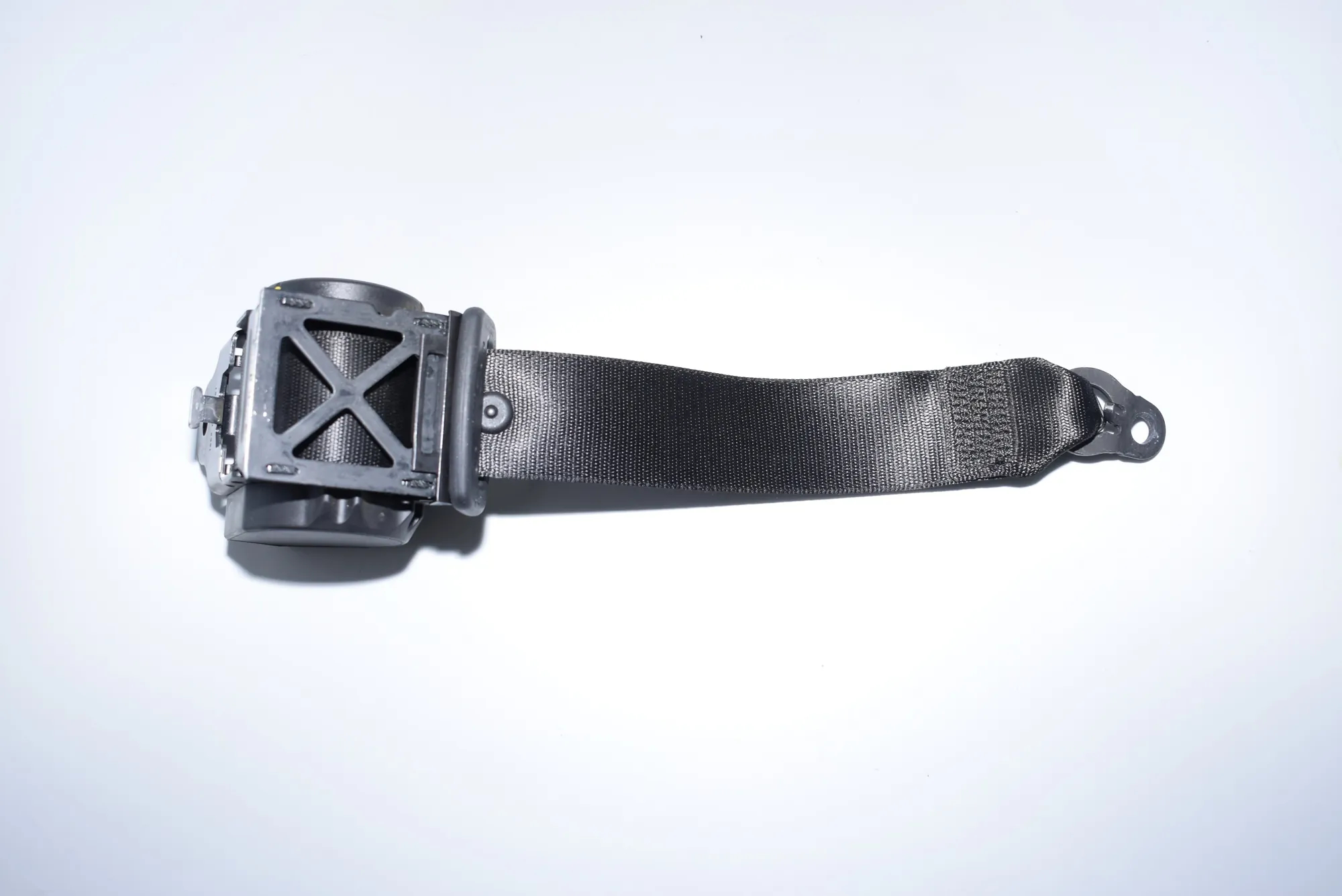 Rear Left Seatbelt – OEM 7243309 · BMW 4 Gran Coupe (F36) BMW 4 Gran Coupe (F36) 2014 – 3