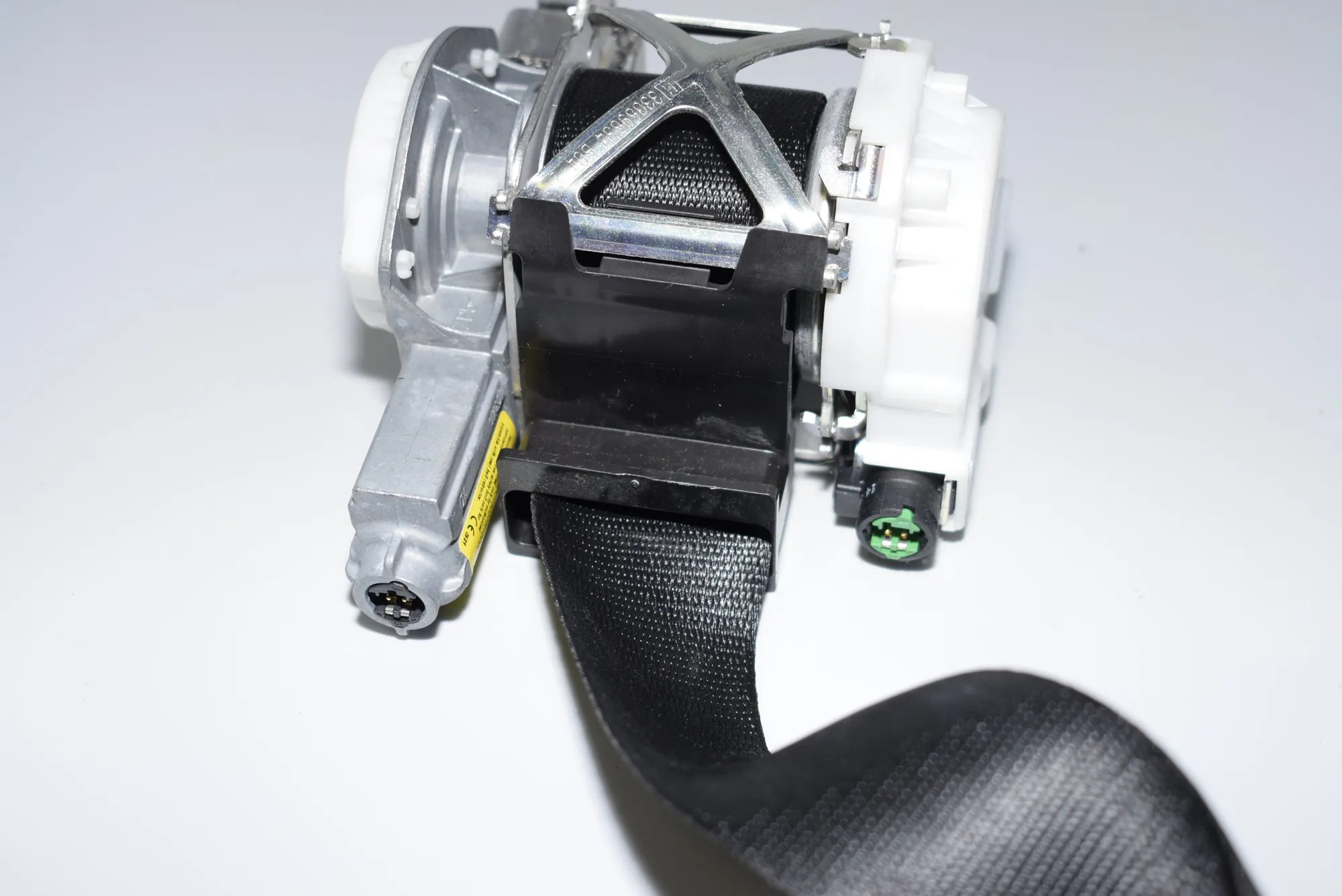 Front Right Seatbelt – OEM 7284488 · BMW 2 Coupe (F22, F87) BMW 2 Coupe (F22, F87) 2014 – 7