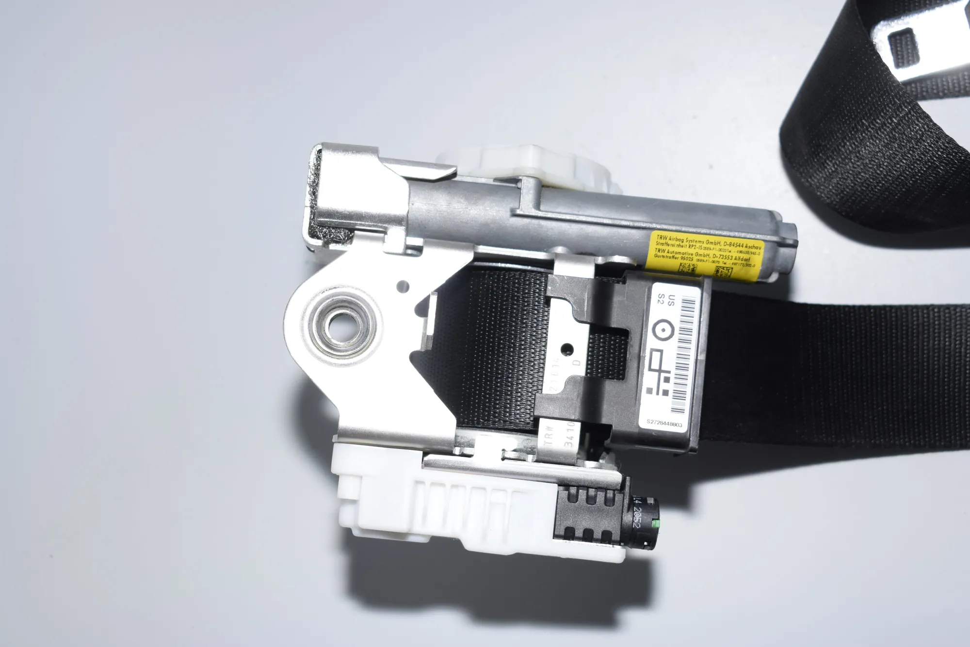 Front Right Seatbelt – OEM 7284488 · BMW 2 Coupe (F22, F87) BMW 2 Coupe (F22, F87) 2014 – 4