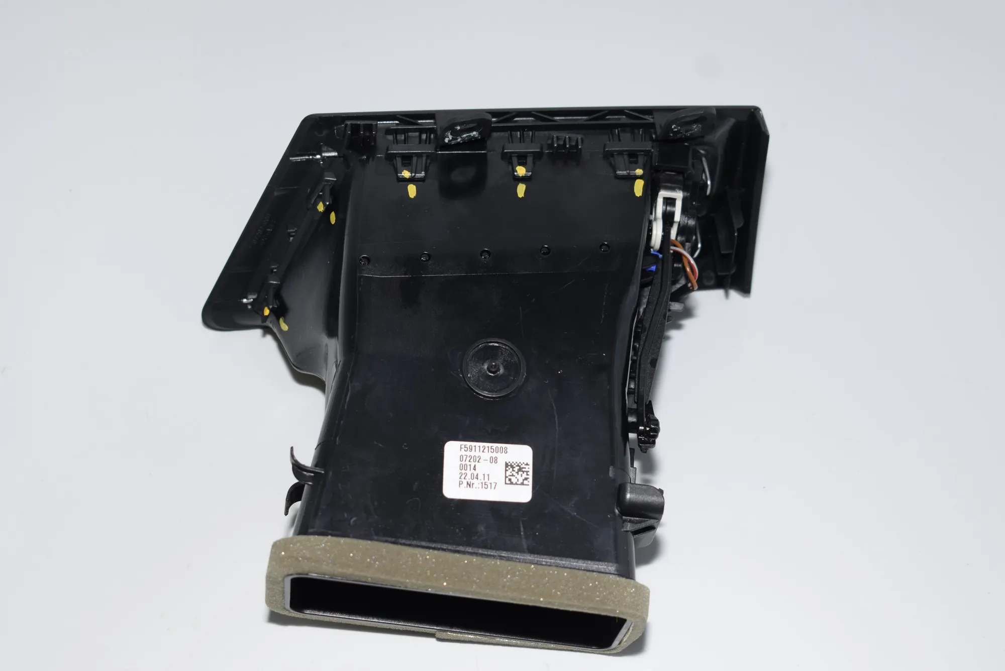 Dashboard Air Vents – OEM 9112150 · BMW 7 (F01, F02) BMW 7 (F01, F02) 2008 – 5