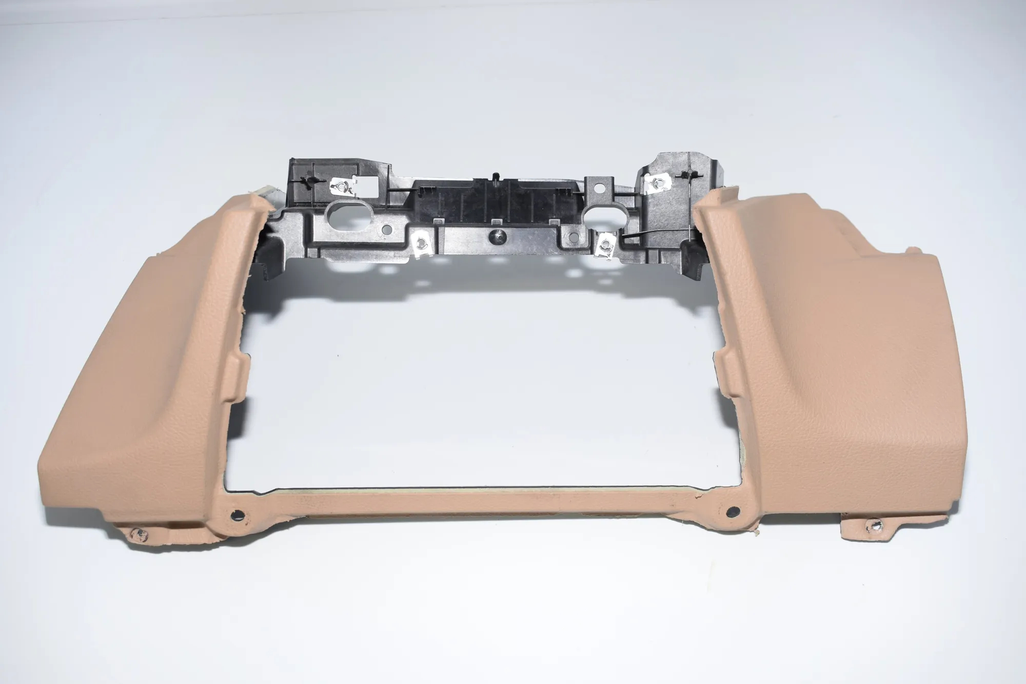 Other Interior Parts – OEM 9123812 · BMW 7 (F01, F02) BMW 7 (F01, F02) 2009