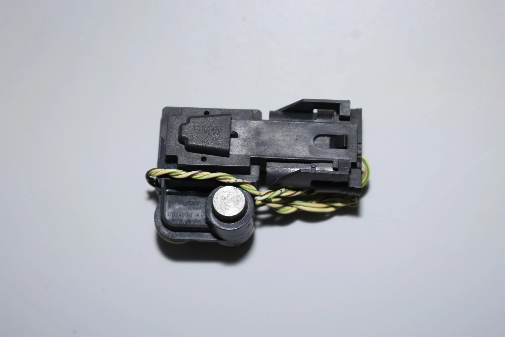 Front Right Impact Sensor – OEM 9159311 · BMW 7 (F01, F02) BMW 7 (F01, F02) 2008 – 2