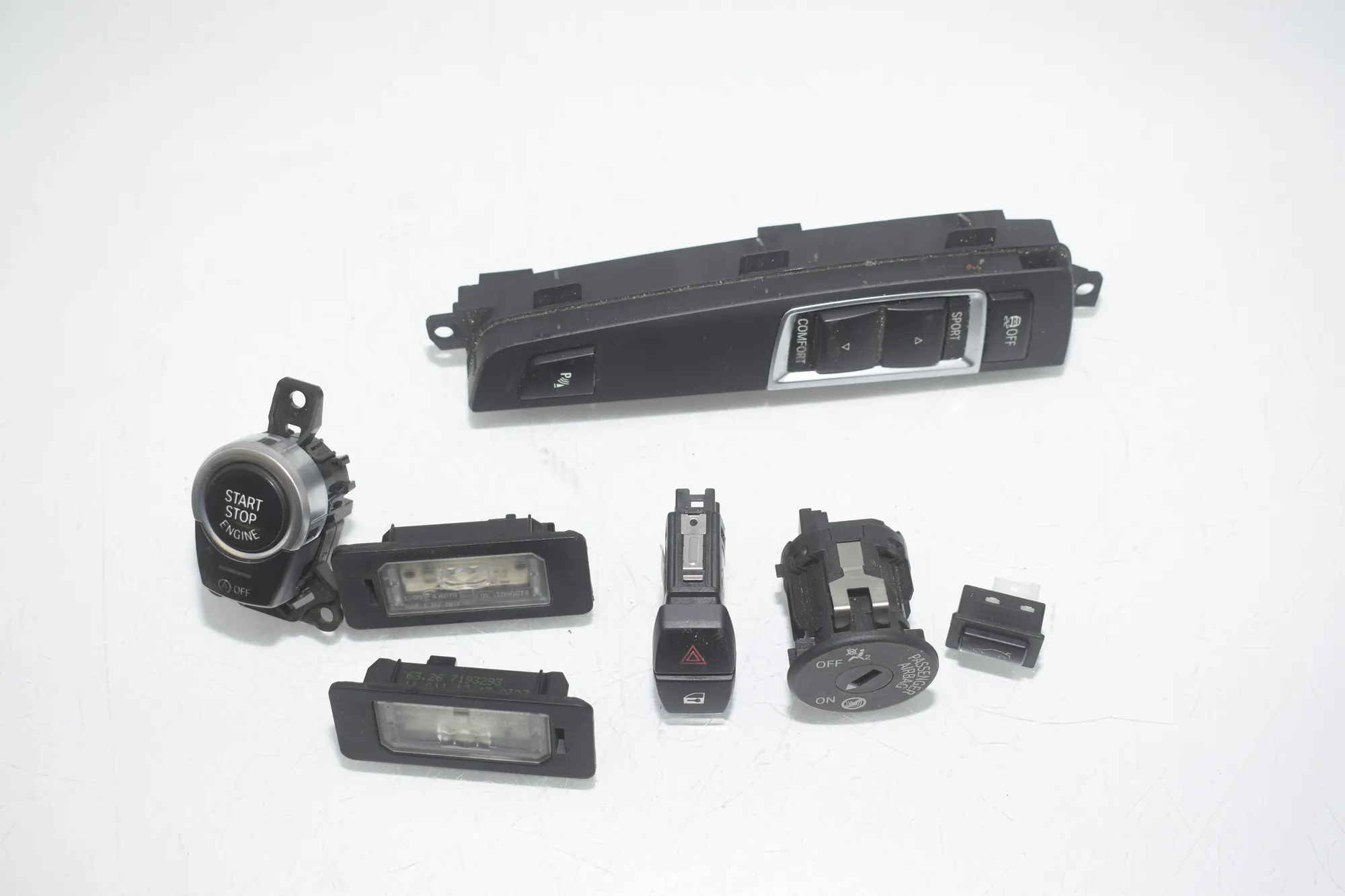 Switches – OEM 9202945 · BMW 5 (F10) 530 d 2014 – 3