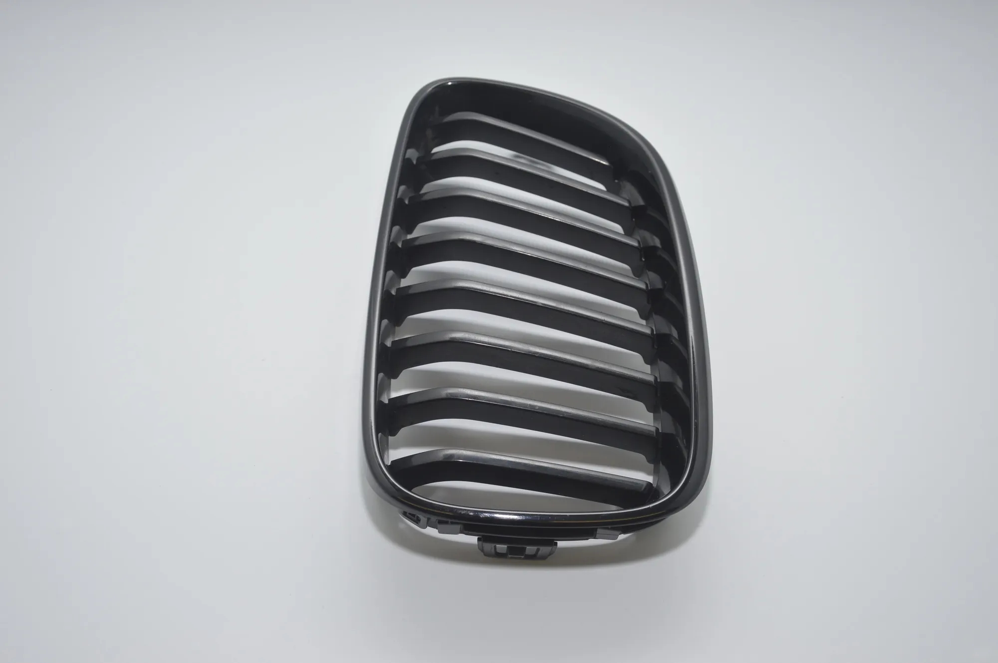 Front Left Grill – OEM 7295521 · BMW 2 Coupe (F22, F87) BMW 2 Coupe (F22, F87) M 235 i 2014 – 2