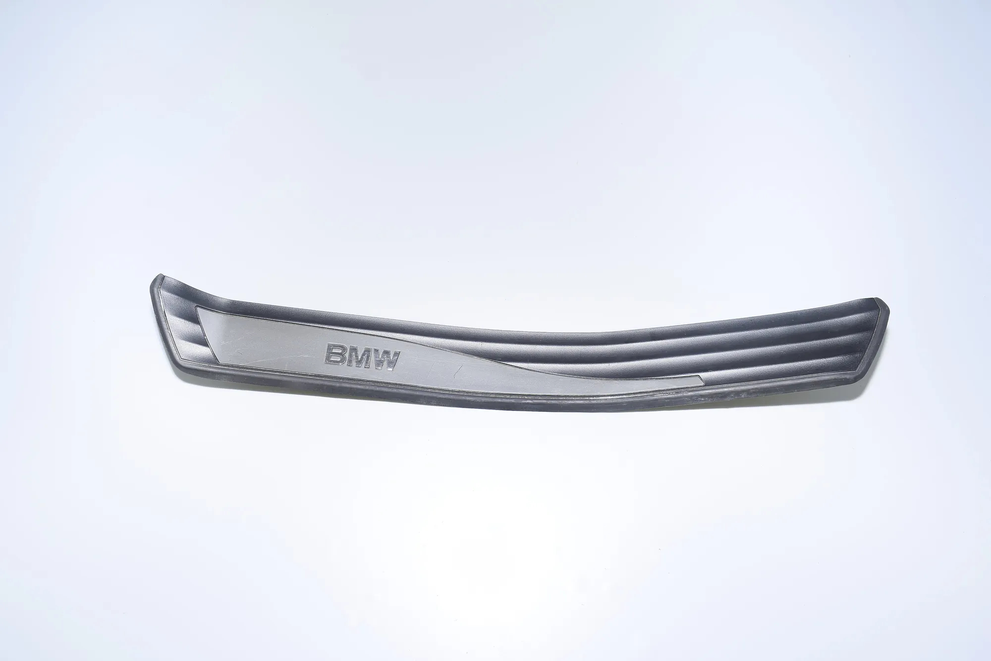 Door Sill Trim Kit – OEM 7034304 · BMW 5 Touring (E61) BMW 5 Touring (E61) 2005 – 8