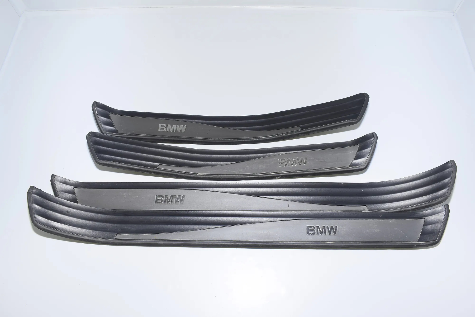 Door Sill Trim Kit – OEM 7034304 · BMW 5 Touring (E61) BMW 5 Touring (E61) 2005 – 2