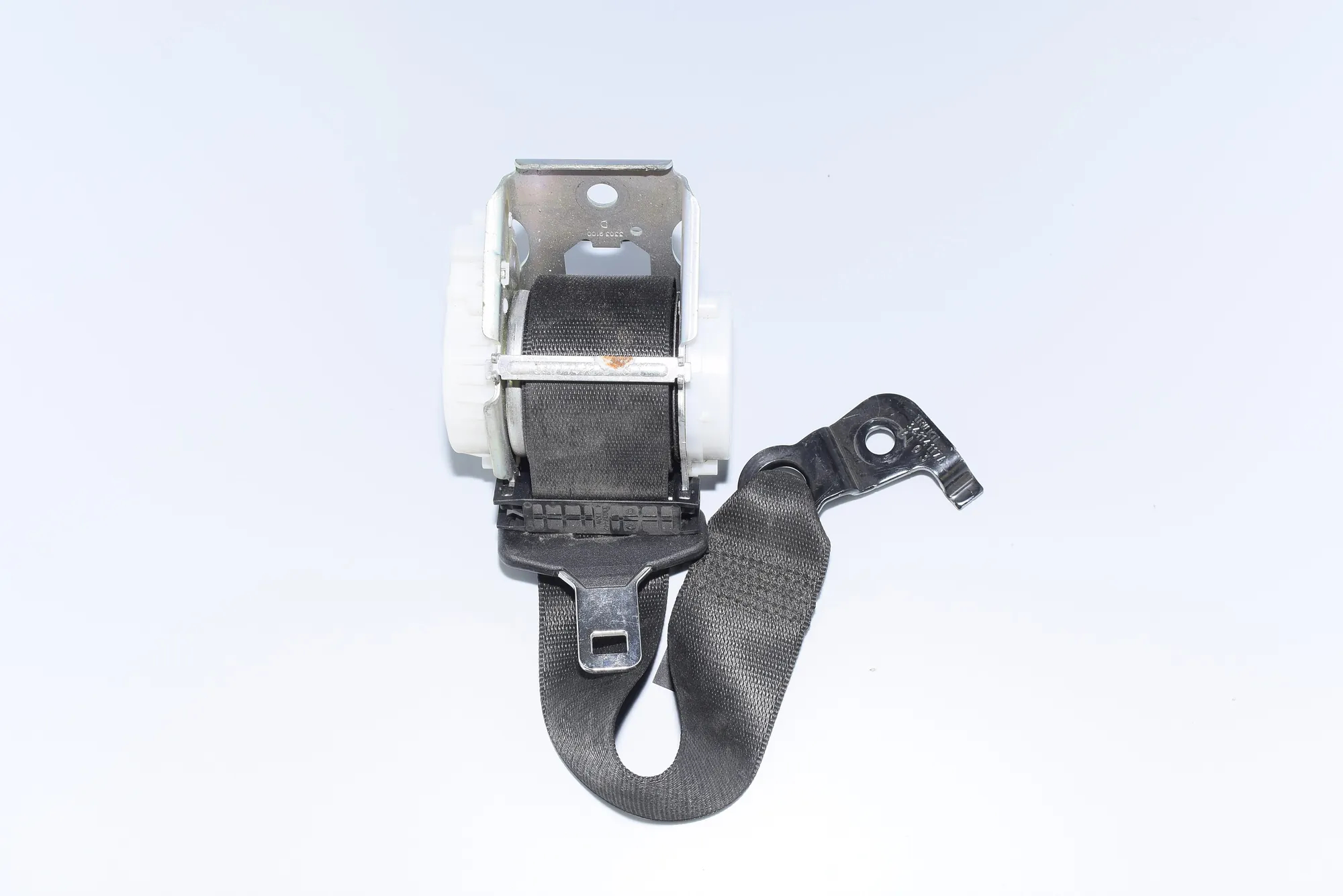 Rear Right Seatbelt – OEM 7285868 · BMW 5 Touring (F11) BMW 5 Touring (F11) 2010 – 2