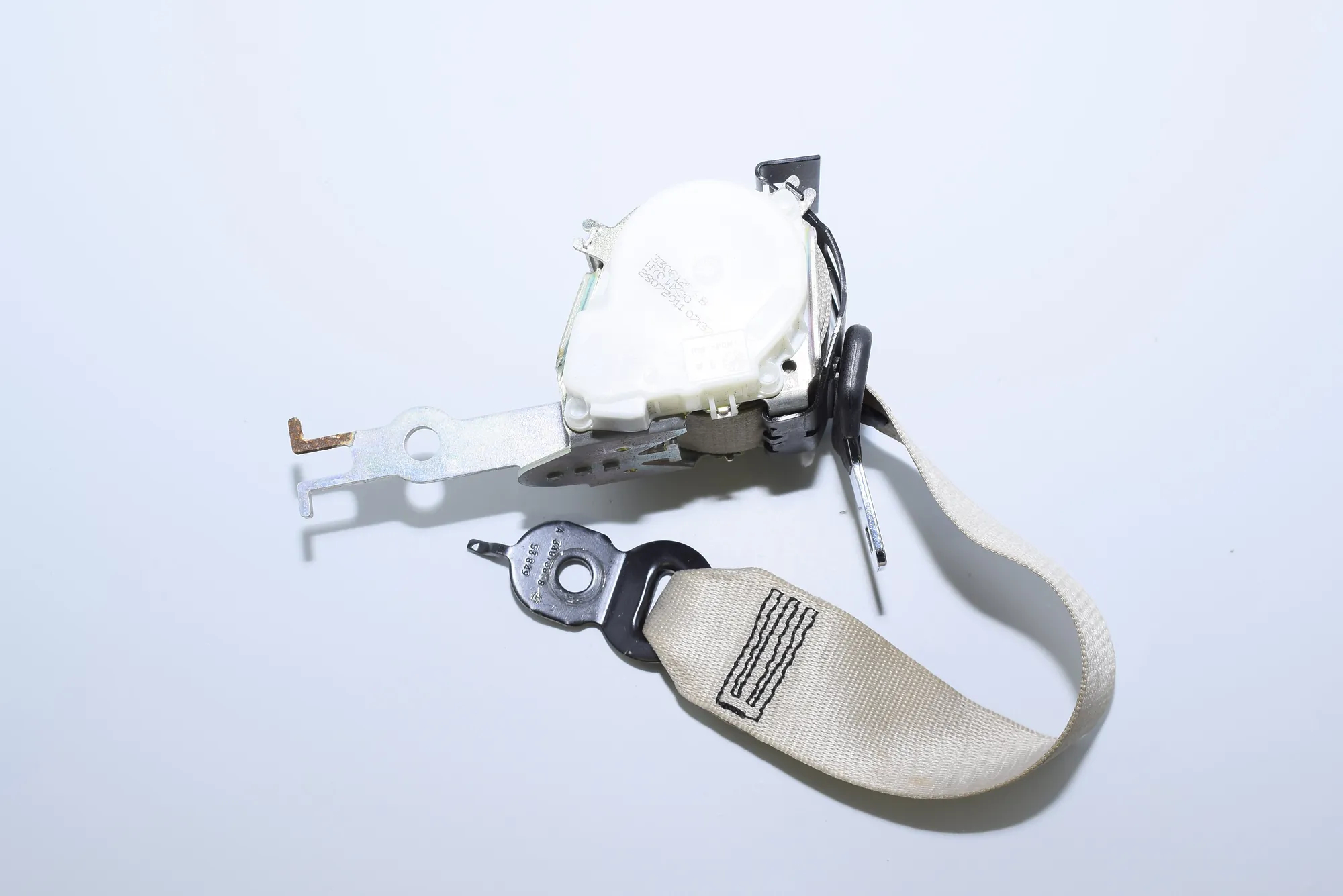 Rear Left Seatbelt – OEM 9163240 · BMW 5 (F10) BMW 5 (F10) 2010 – 2