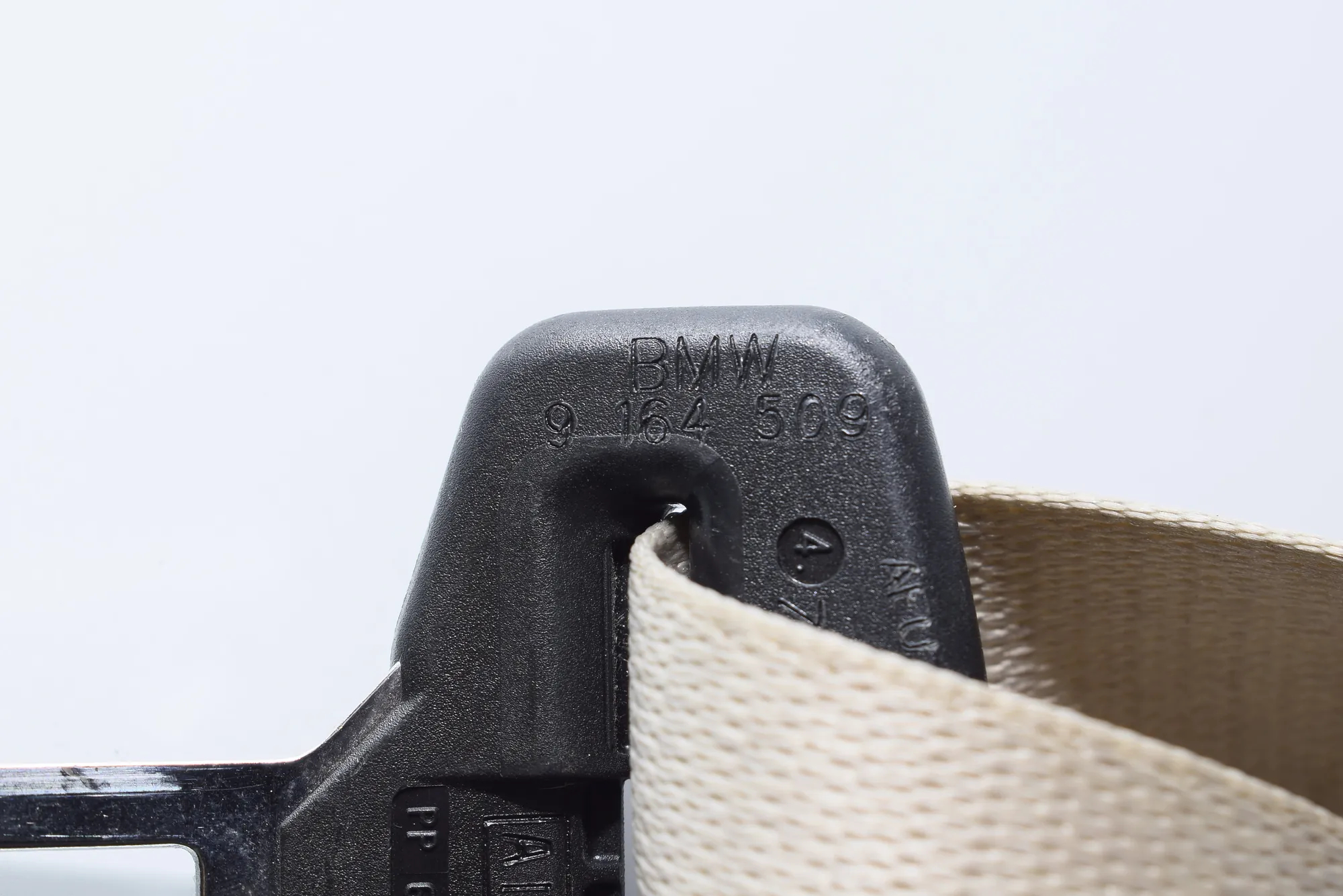Rear Right Seatbelt – OEM 9164509 · BMW 5 Touring (F11) BMW 5 Touring (F11) 2010 – 5