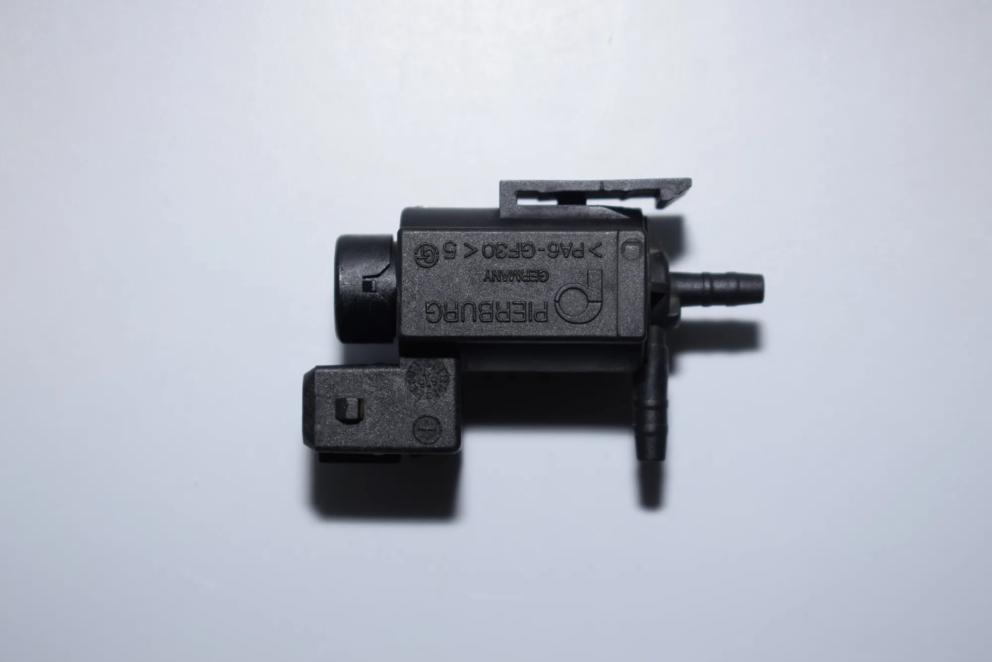 Solenoid Valve – OEM 1742712 · BMW 7 (E38) BMW 7 (E38) 740 d 1999 – 3