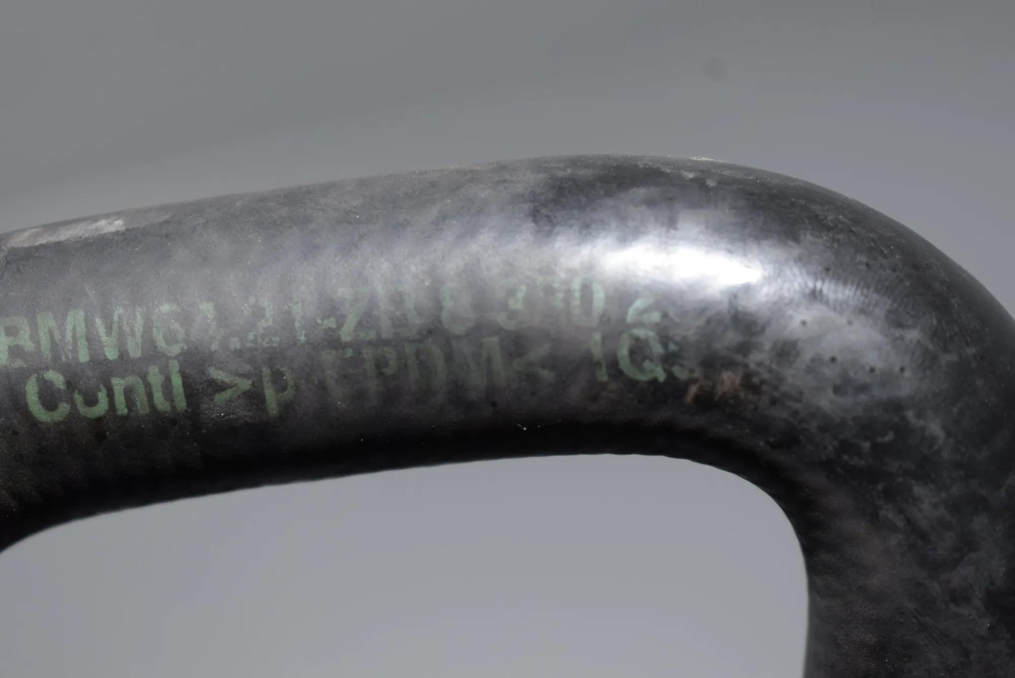 Pipe Hose – OEM 2249259 · BMW 7 (E38) BMW 7 (E38) 740 d 1999 – 2