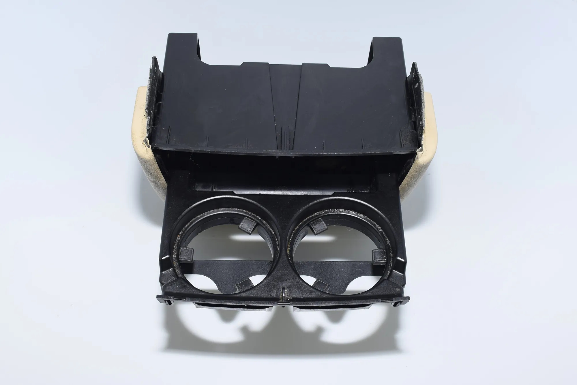 Cup Holder – OEM 7077955 · BMW X5 (E53) 3.0 d 2004