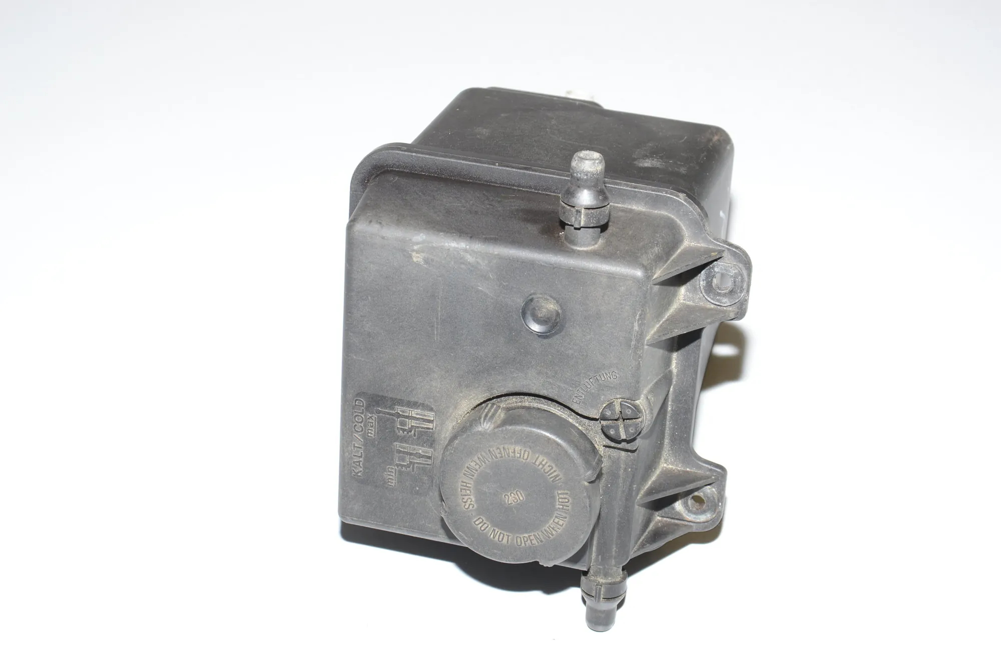 Expansion Tank – OEM 7501959 · BMW X5 (E53) 3.0 d 2004