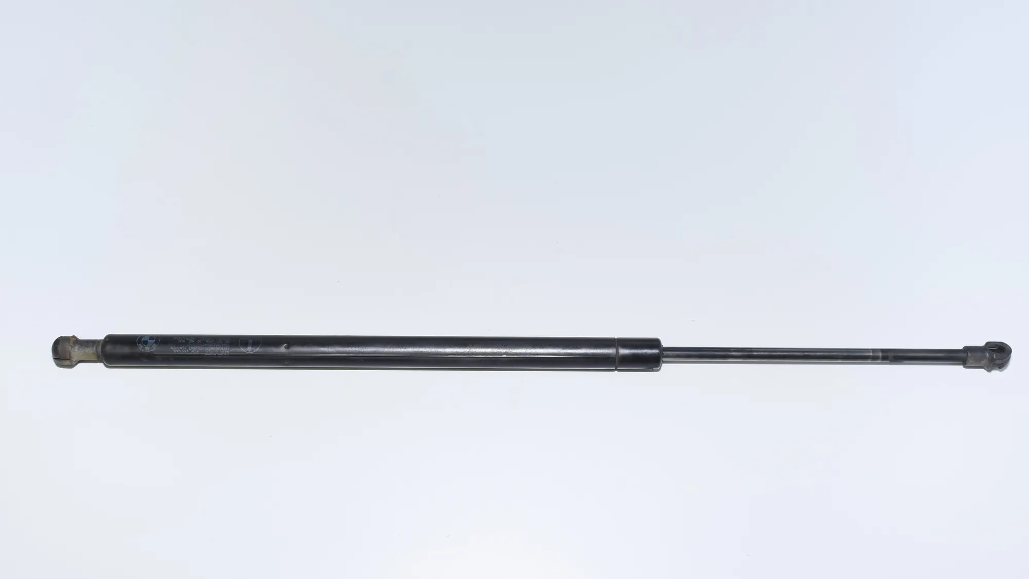 Right Side Tailgate Gas Strut – OEM 8402405 · BMW X5 (E53) 3.0 d 2004