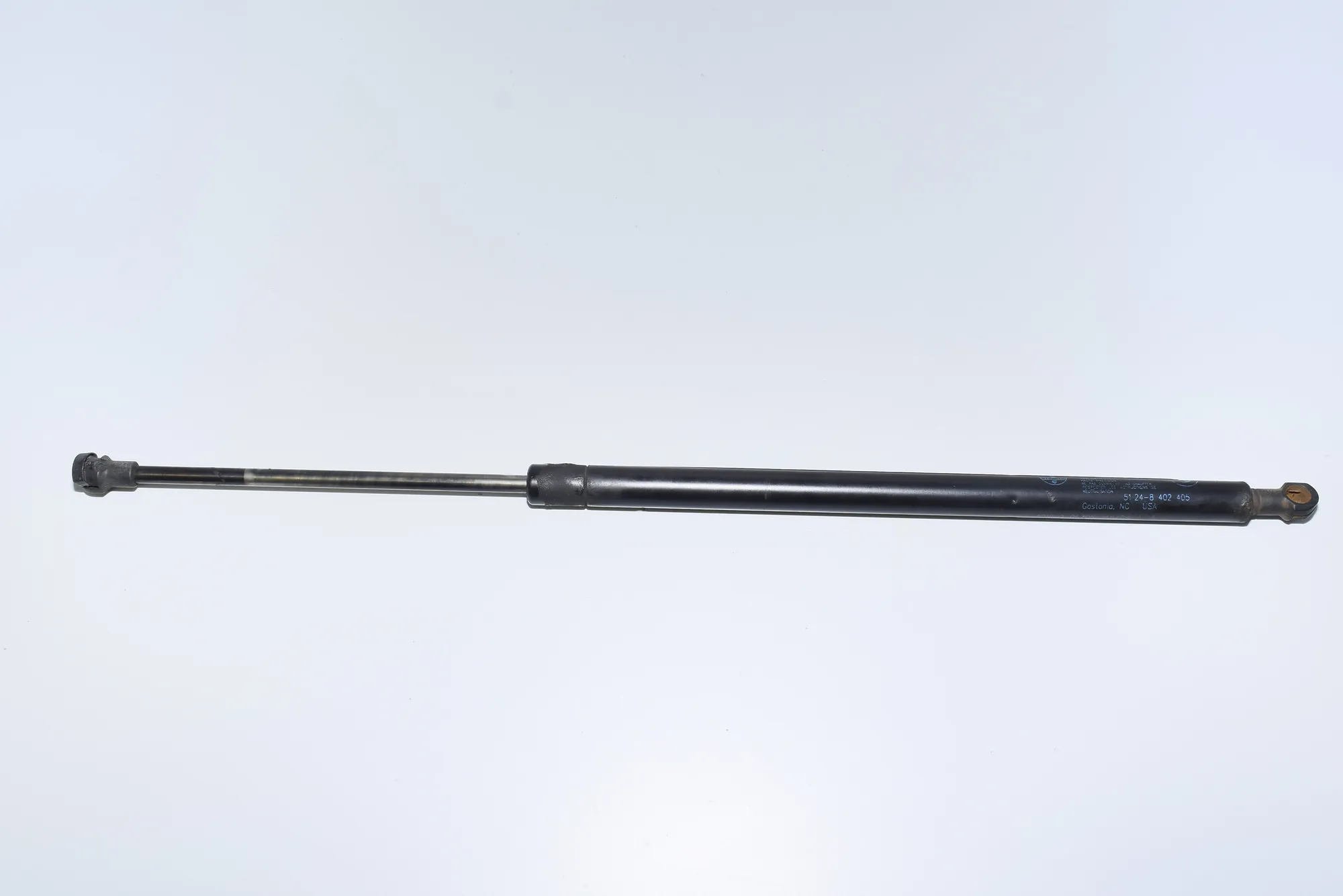 Left Side Tailgate Gas Strut – OEM 8402405 · BMW X5 (E53) 3.0 d 2004