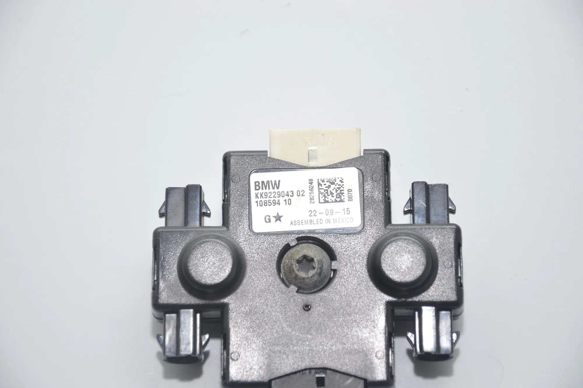 Antenna – OEM 9229043 · BMW 3 Touring (F31) 335 d xDrive 2015 – 4