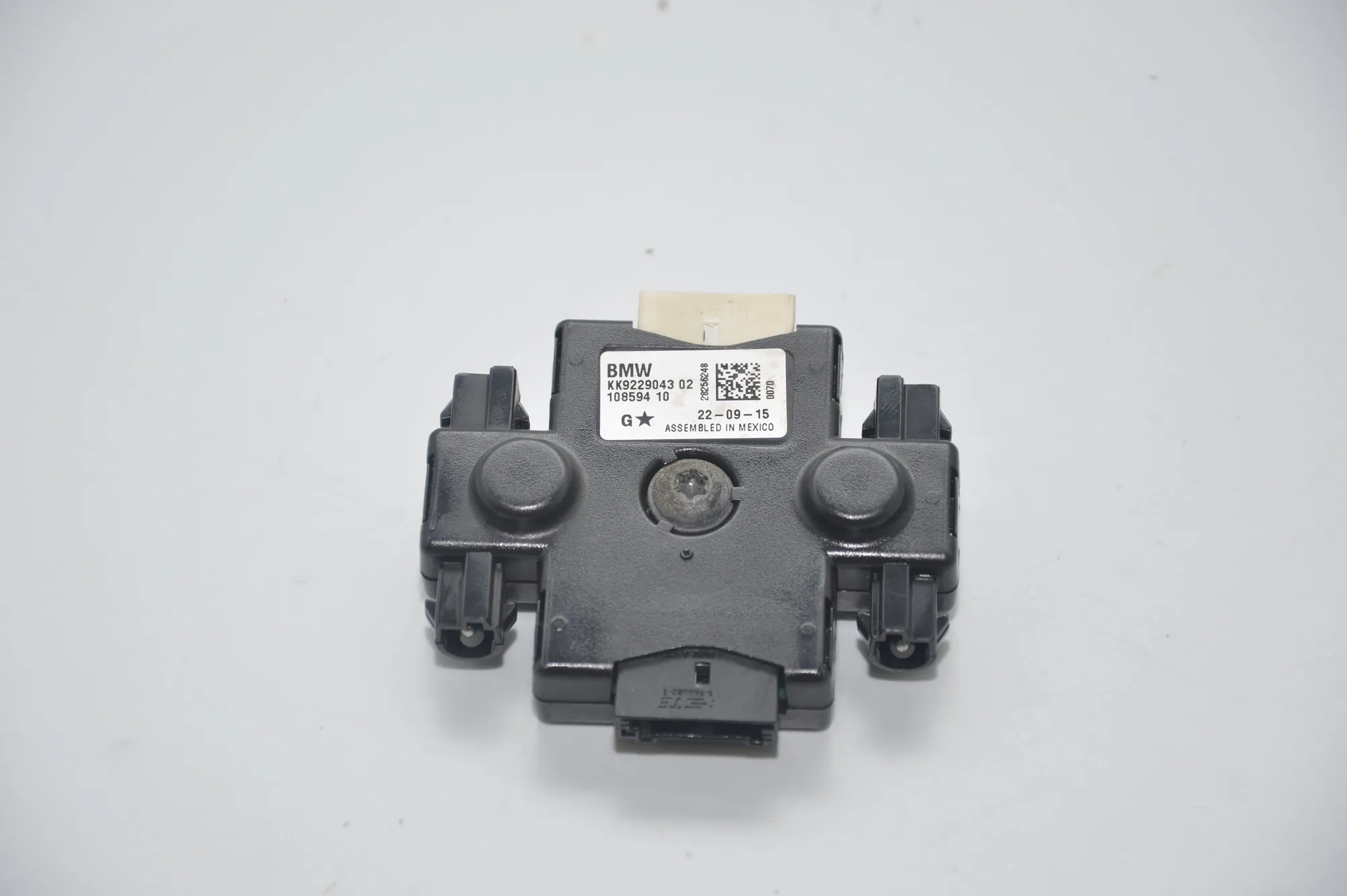 Antenna – OEM 9229043 · BMW 3 Touring (F31) 335 d xDrive 2015 – 2